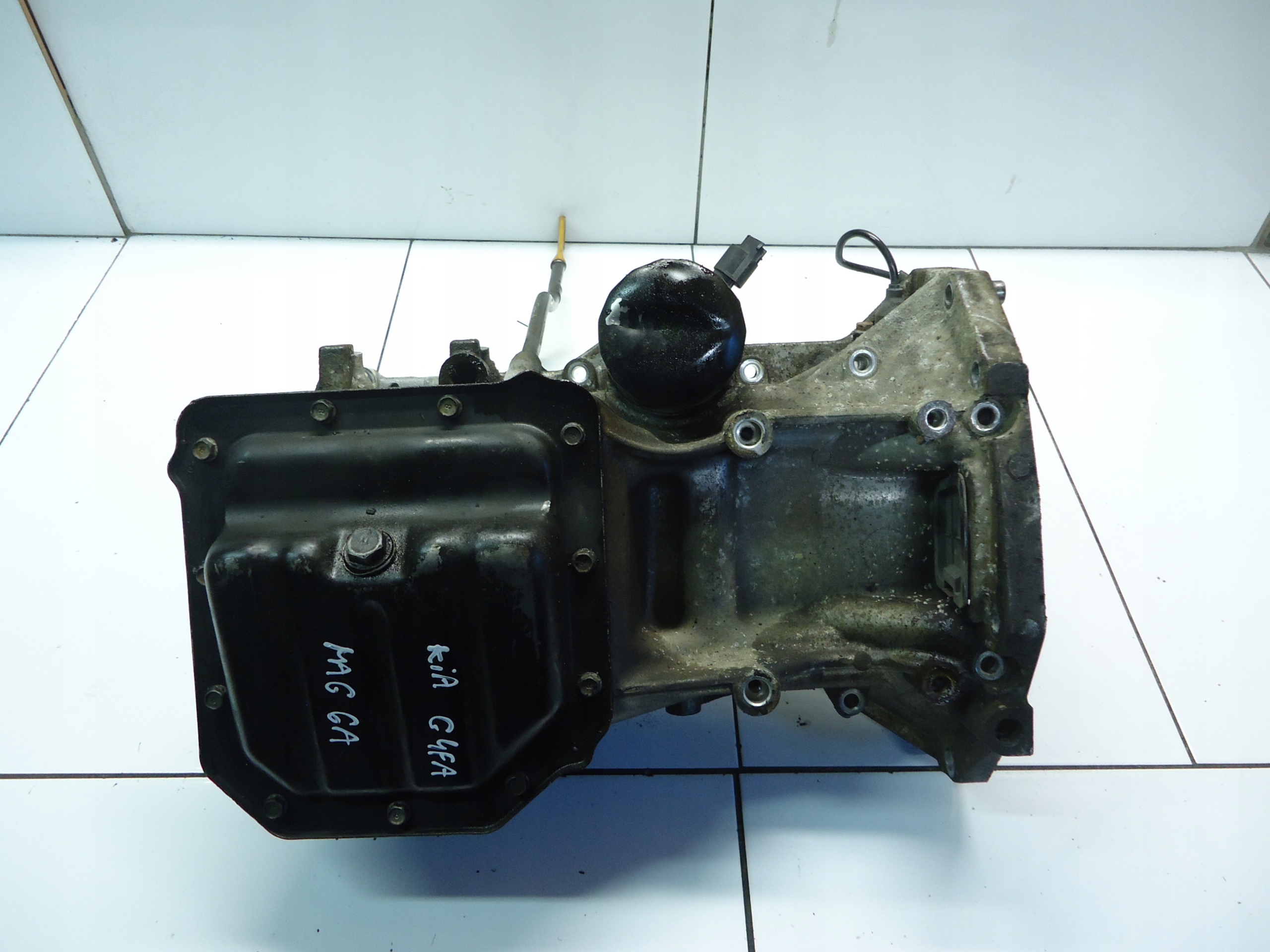 HYUNDAI I30 1.4 16V G4FA Ölwanne 21135-2B000