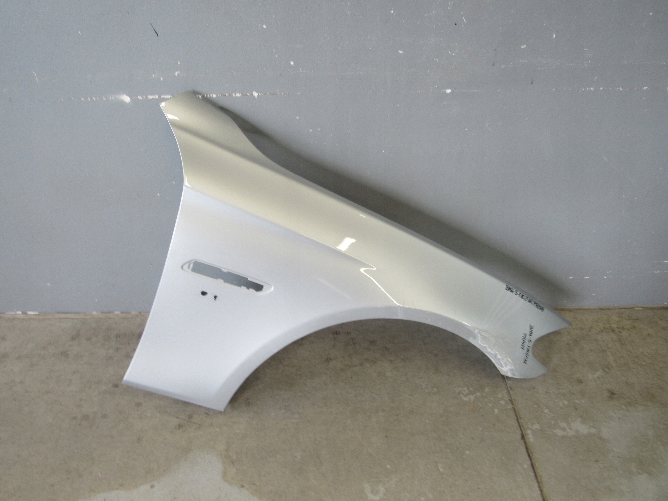 BMW F10 F11 5 BŁOTNIK PRAWY PRZÓD Typ samochodu Samochody osobowe