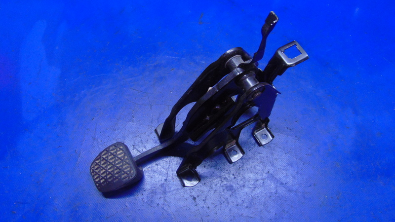 PEDAL Bremse EUROPA MERCEDES SPRINTER A910 A907 18-25R