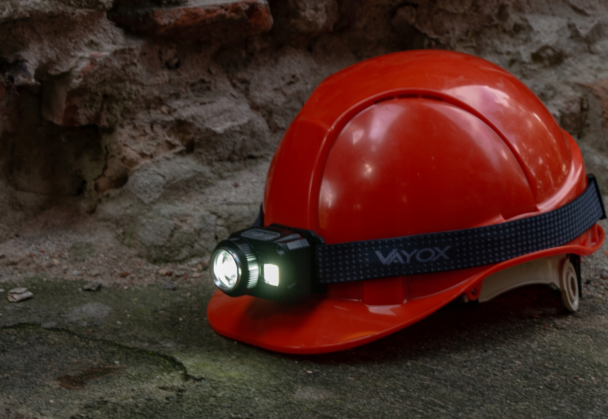 LATARKA CZOŁOWA LED CZOŁÓWKA AKUMULATOROWA MOCNA ZOOM USB C 500lm PRO VAYOX Zasilanie akumulatorowe