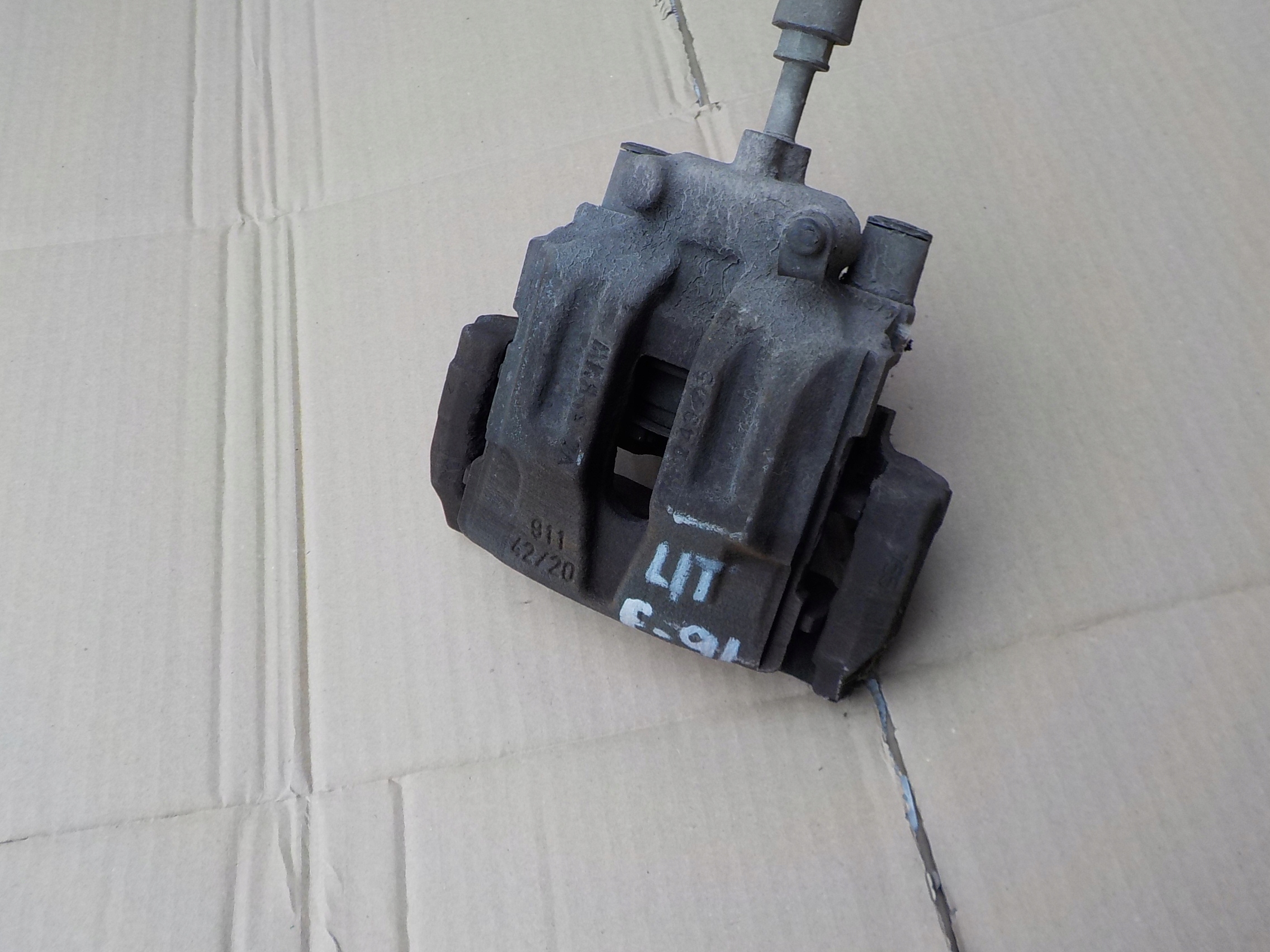 caliper brake left rear part bmw e90 2,0 D 2007r