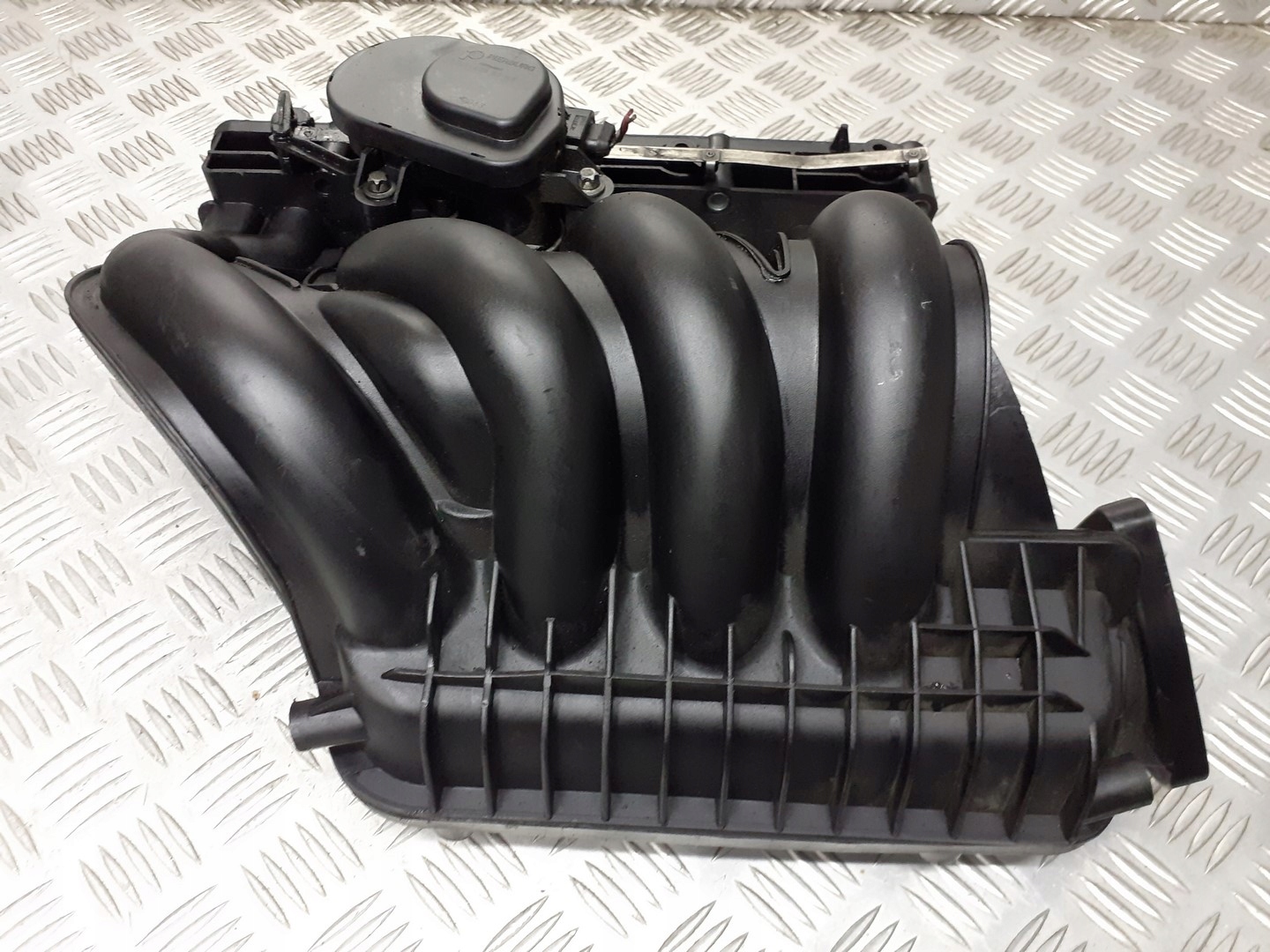 Впускний колектор Mercedes W203 2.2 CDI