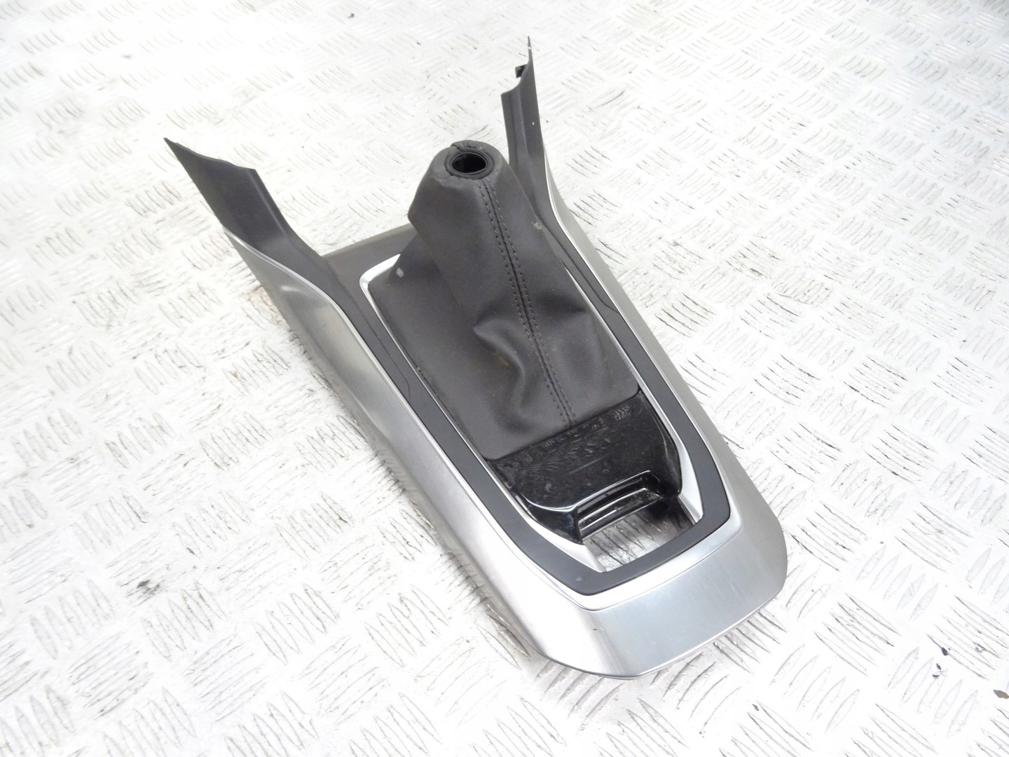 PEUGEOT 308 II T9 gear lever Z frame