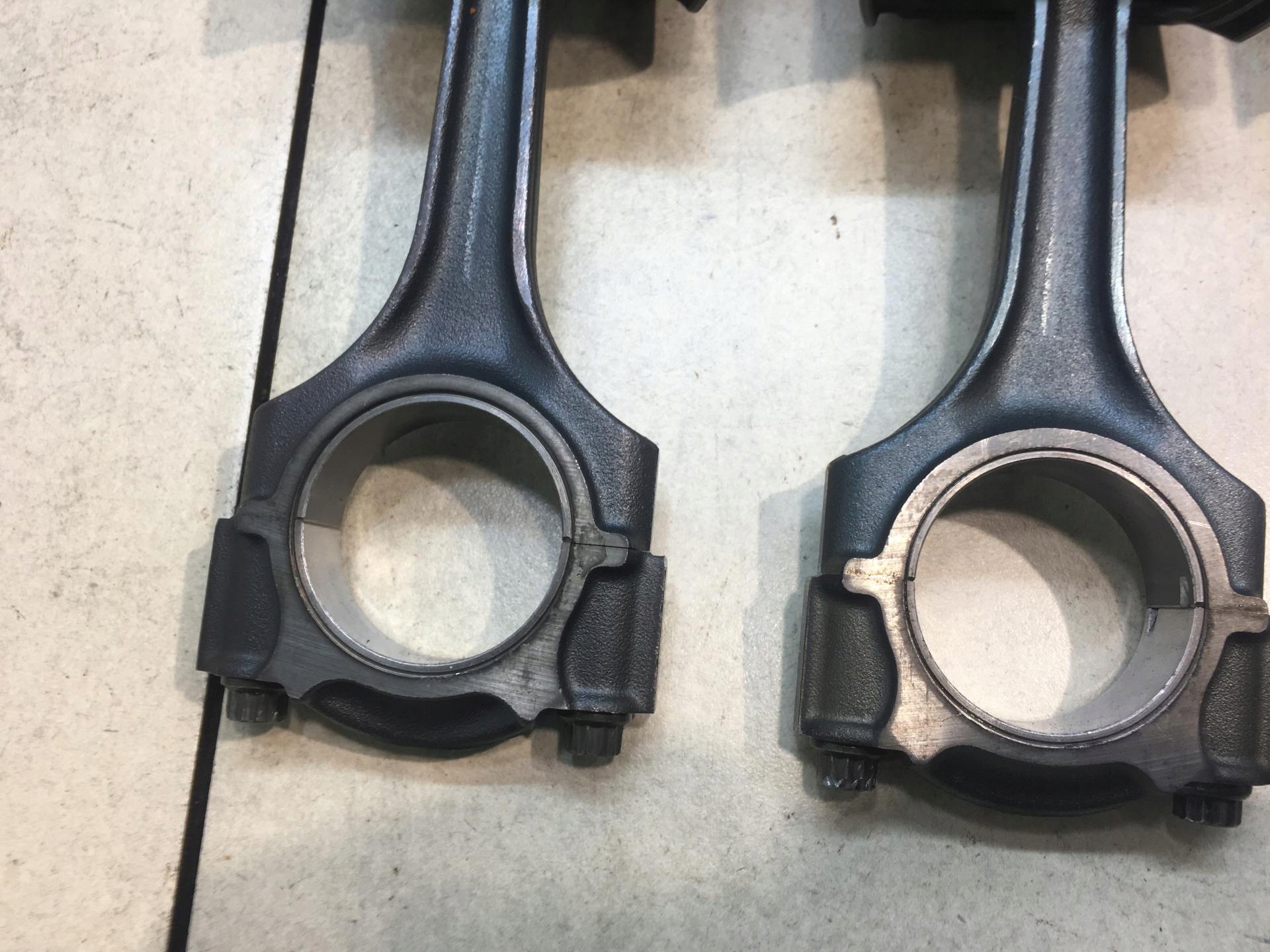 Piston Bielle MERCEDES W202 2.5 D