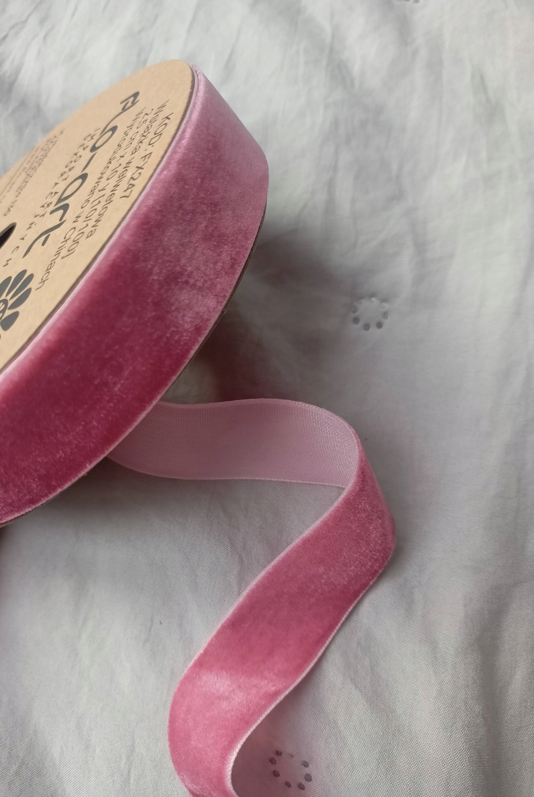 WSTĄŻKA PUDROWY RÓŻ WELUROWA AKSAMITNA Kod producenta 12