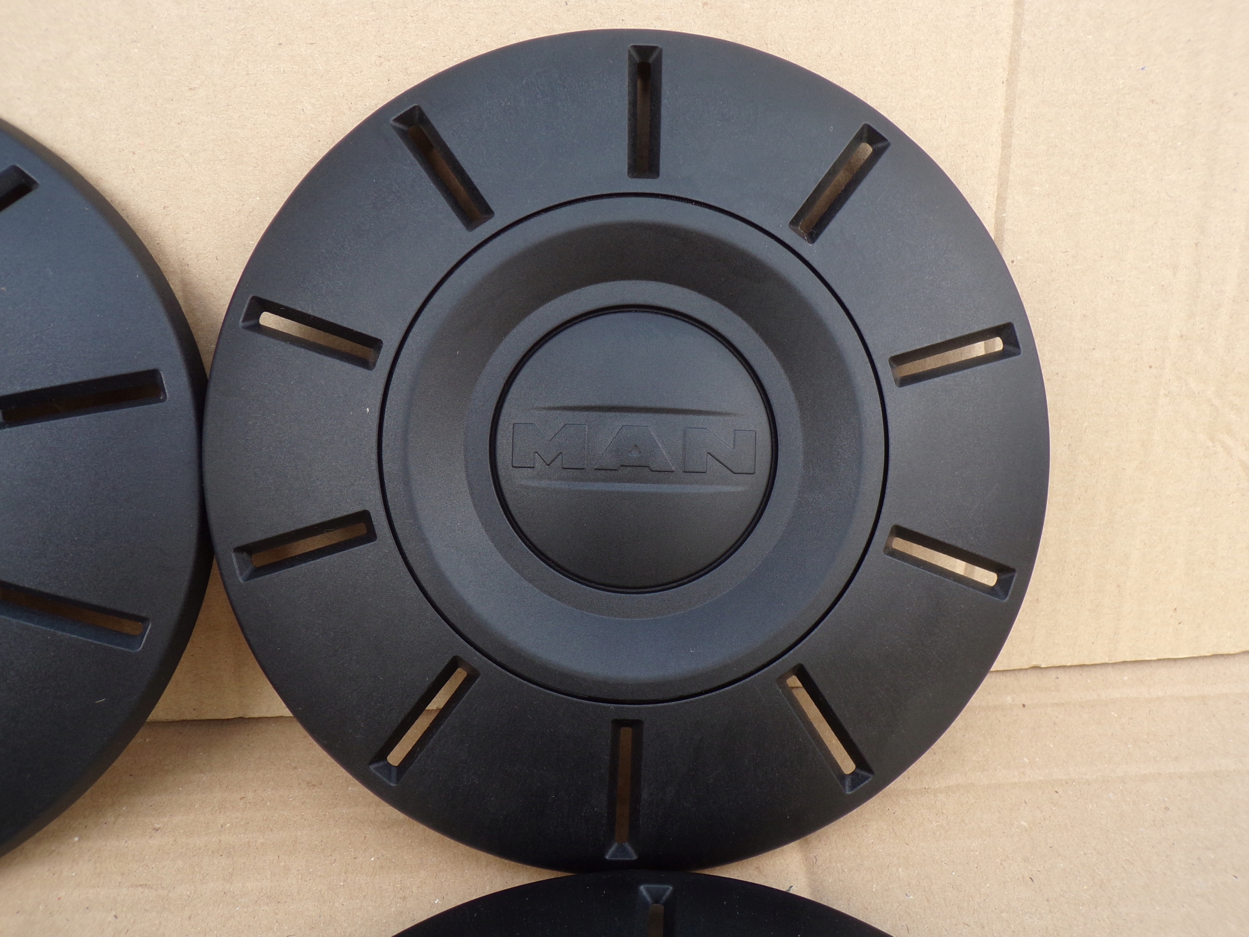 MAN VW CRAFTER 16- copri - Kapsel Coperchio ruote Originale Idealny 7CE601151