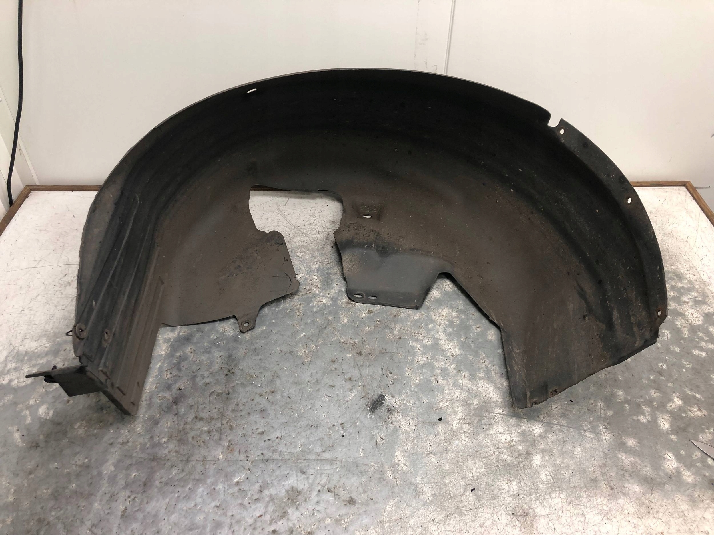 mudguard left rear part OPEL INSIGNIA A KOMBI 20939997