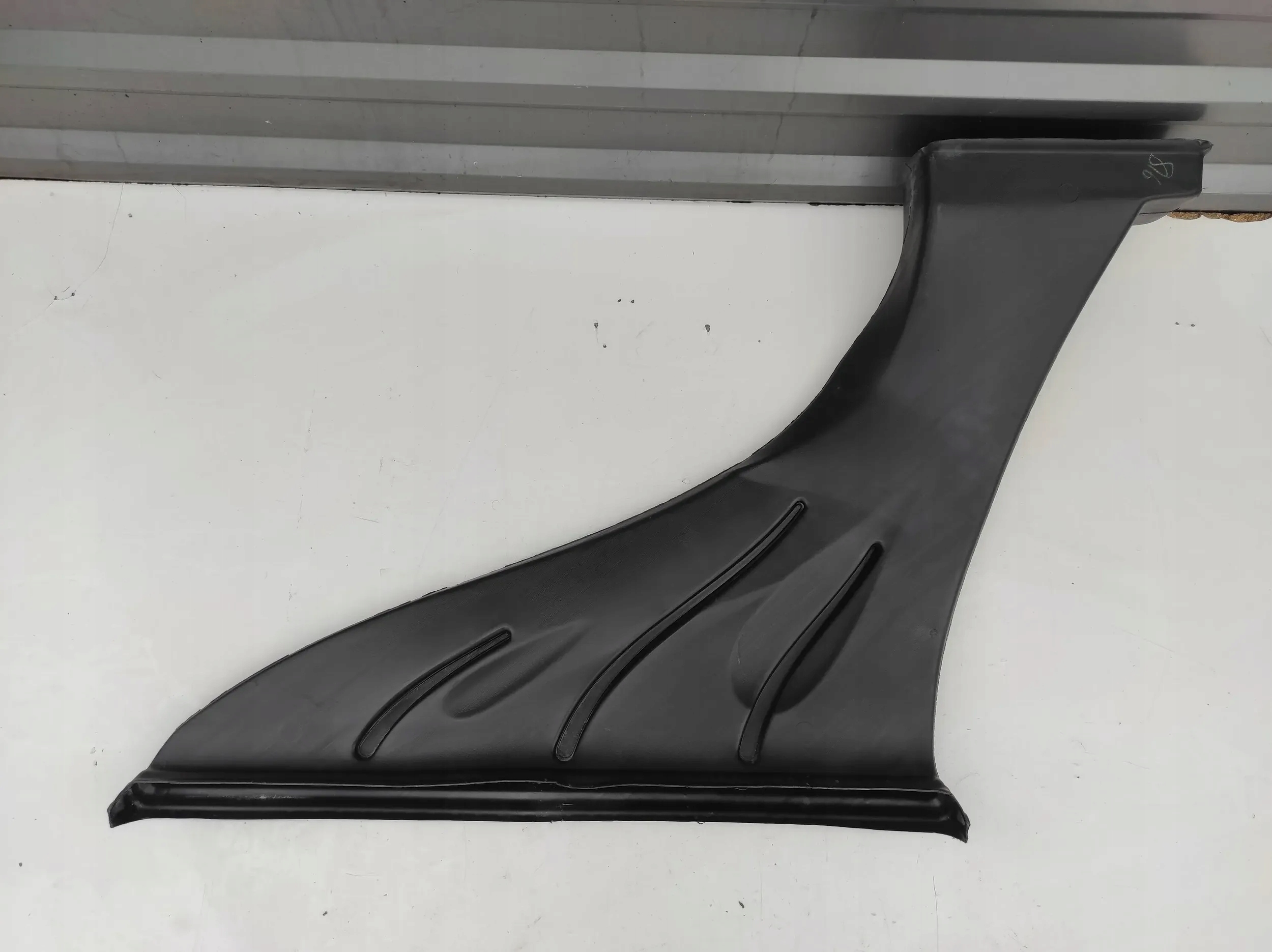 труба впуск Воздух tesla MODEL S LIFT1059335-00-B