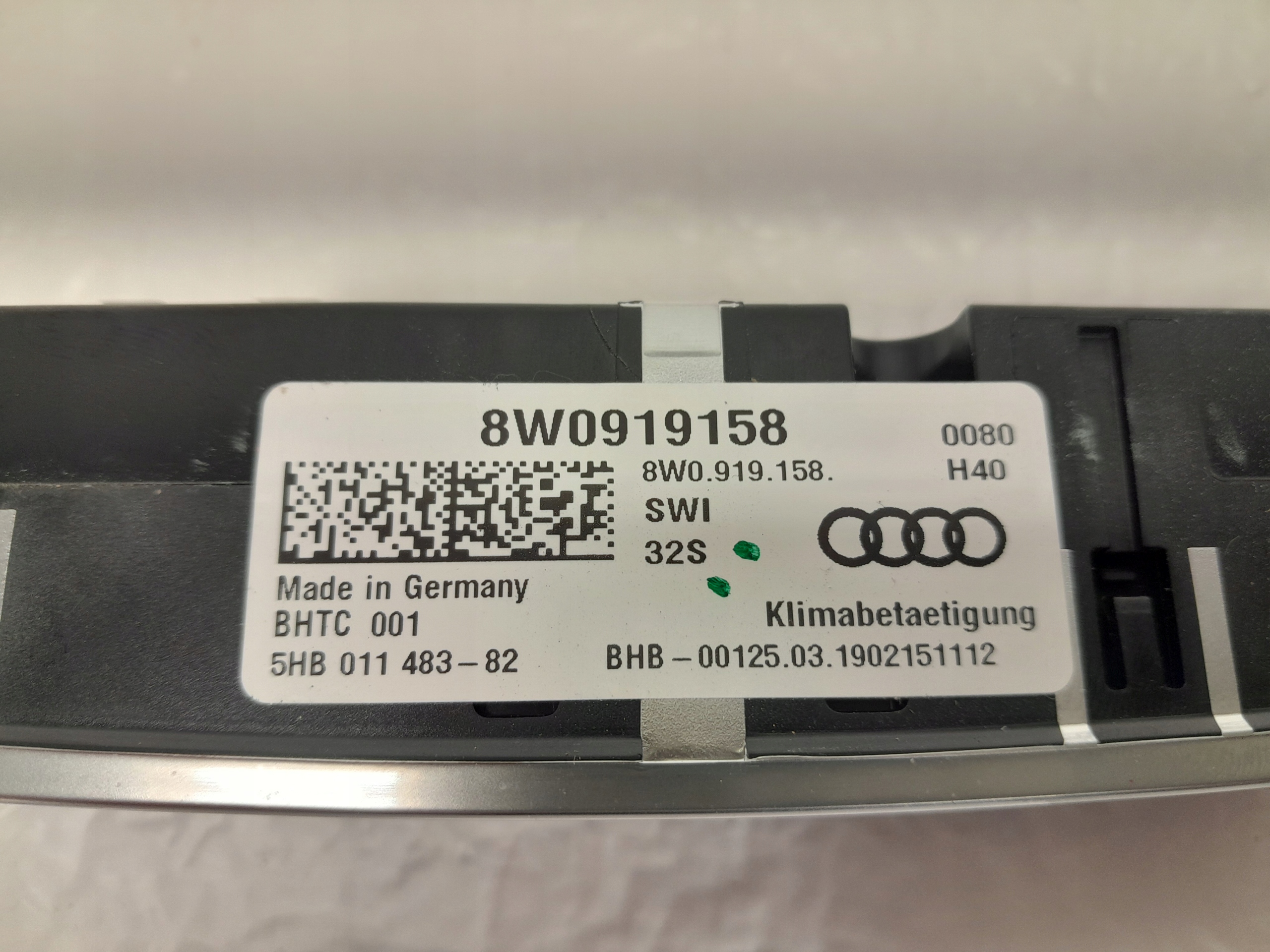 AUDI A5 F5 8W control panel KLIMATYZACJA rear part 8W0919158