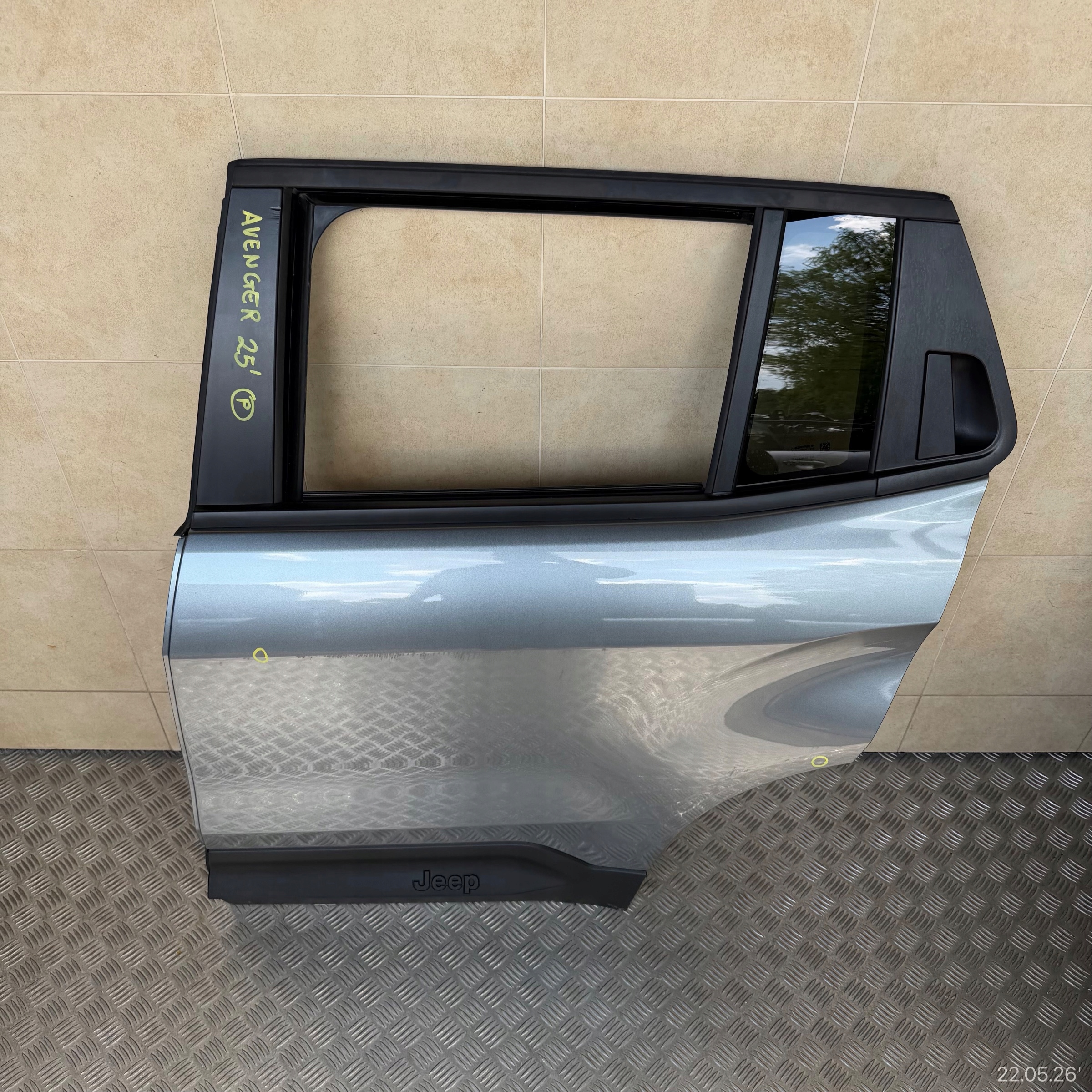 door complete rear. left JEEP AVENGER 2025 ROK