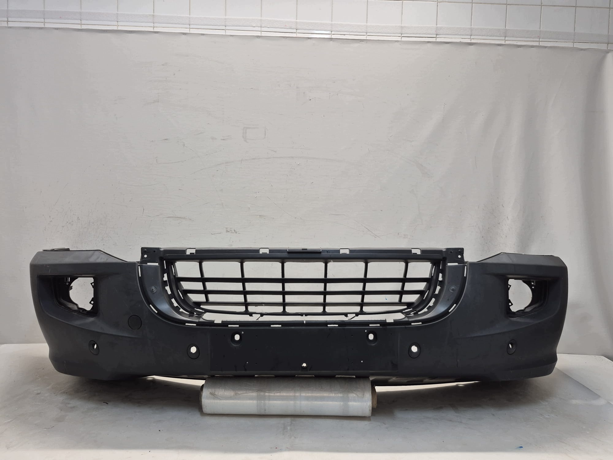VW CRAFTER and 2E0 06- bumper front front PDC 2E0807103