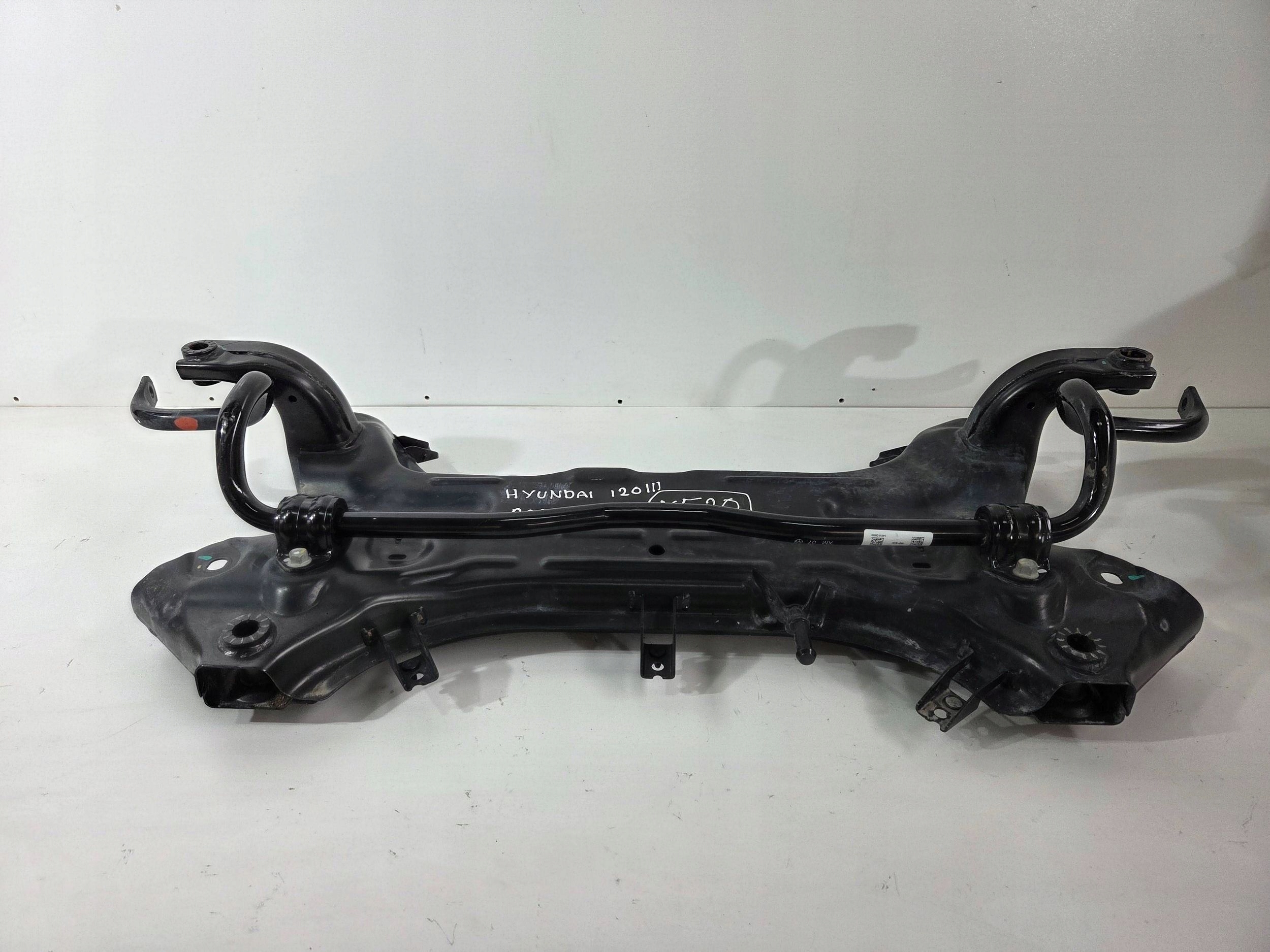 Hyundai I20 III Bayon axle beam front (K520)