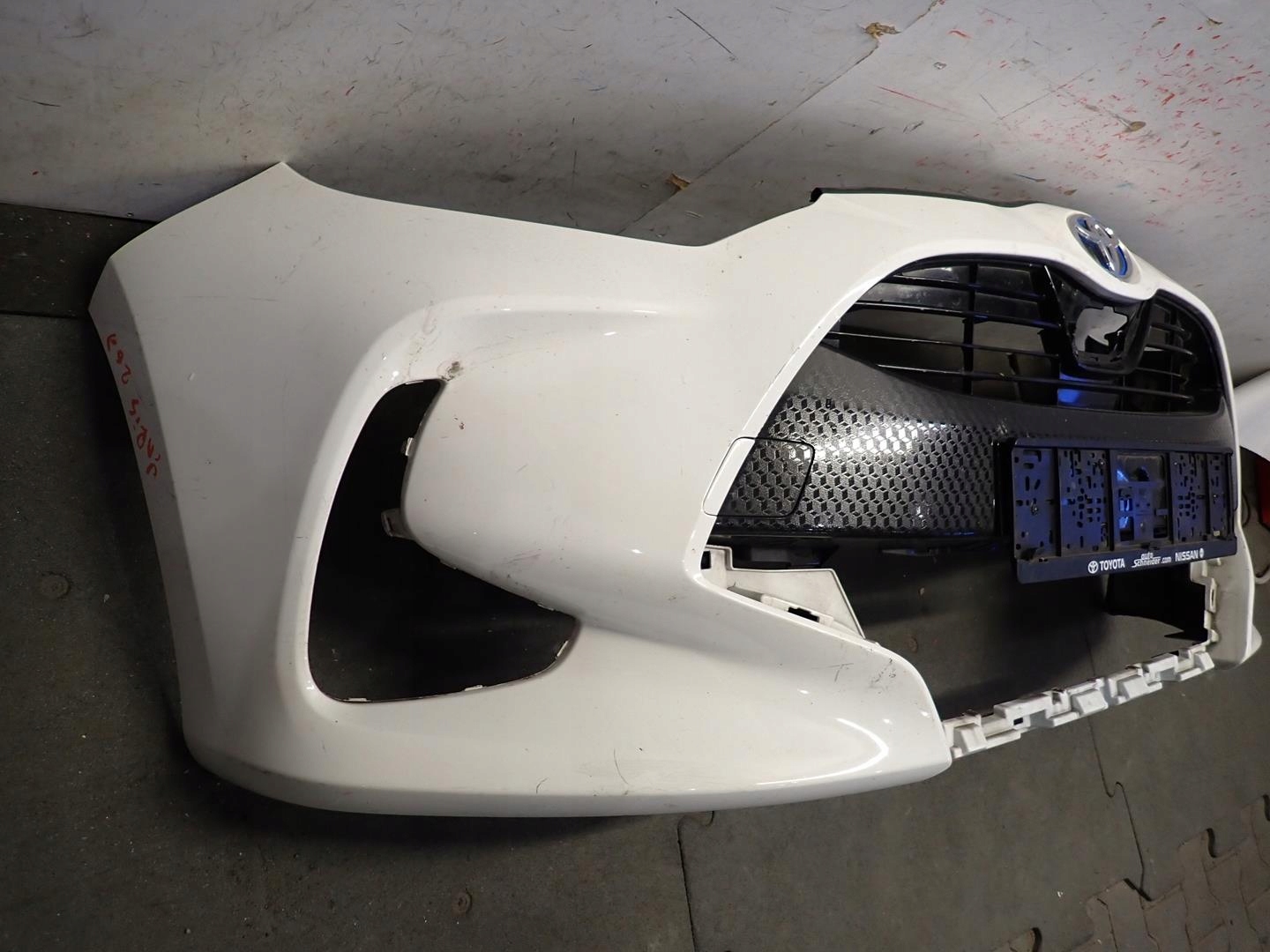 bumper front front TOYOTA YARIS IV 2020- 52119-0DA00