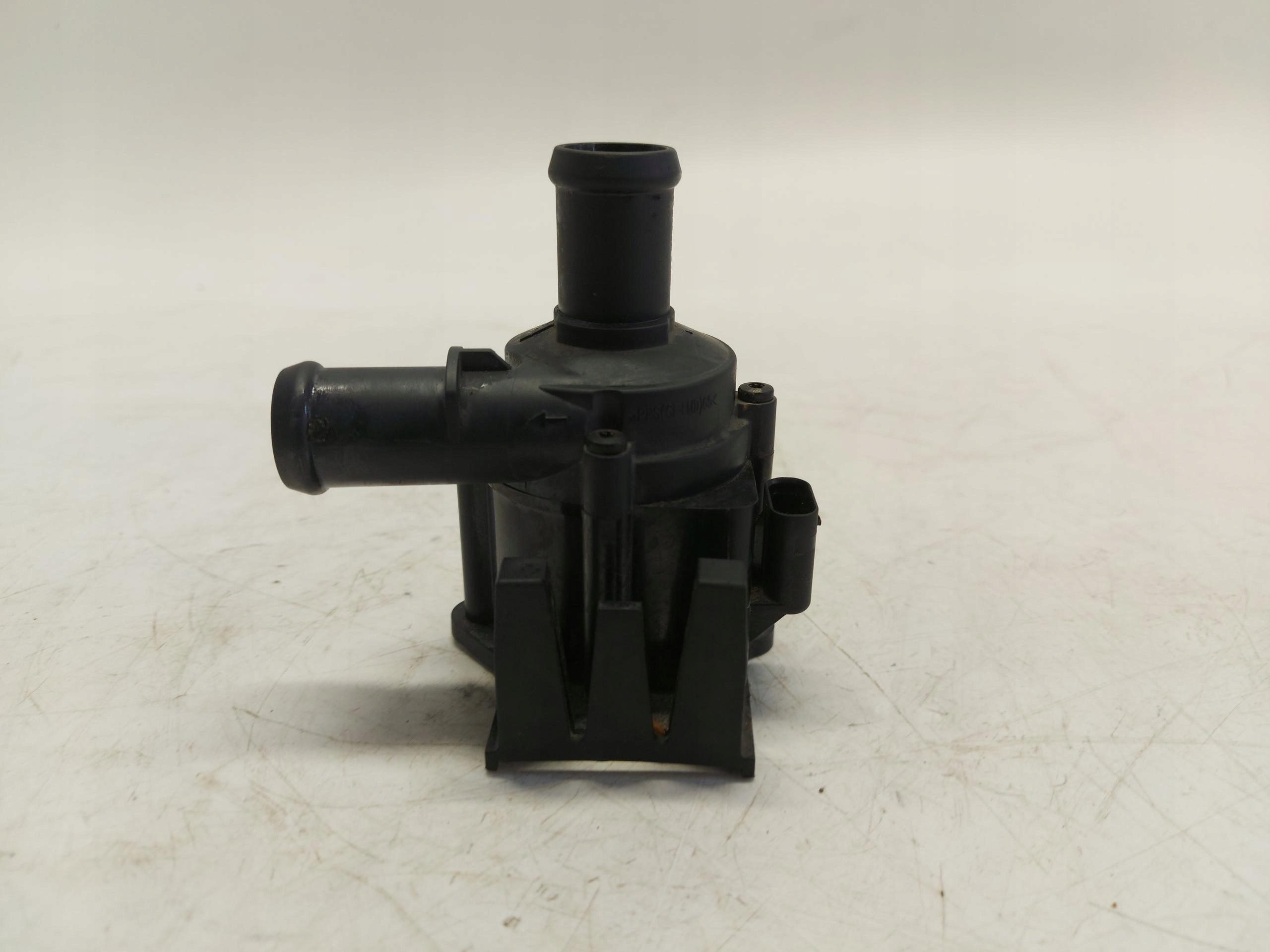 Porsche Macan II LIFT water pump 06H121601M
