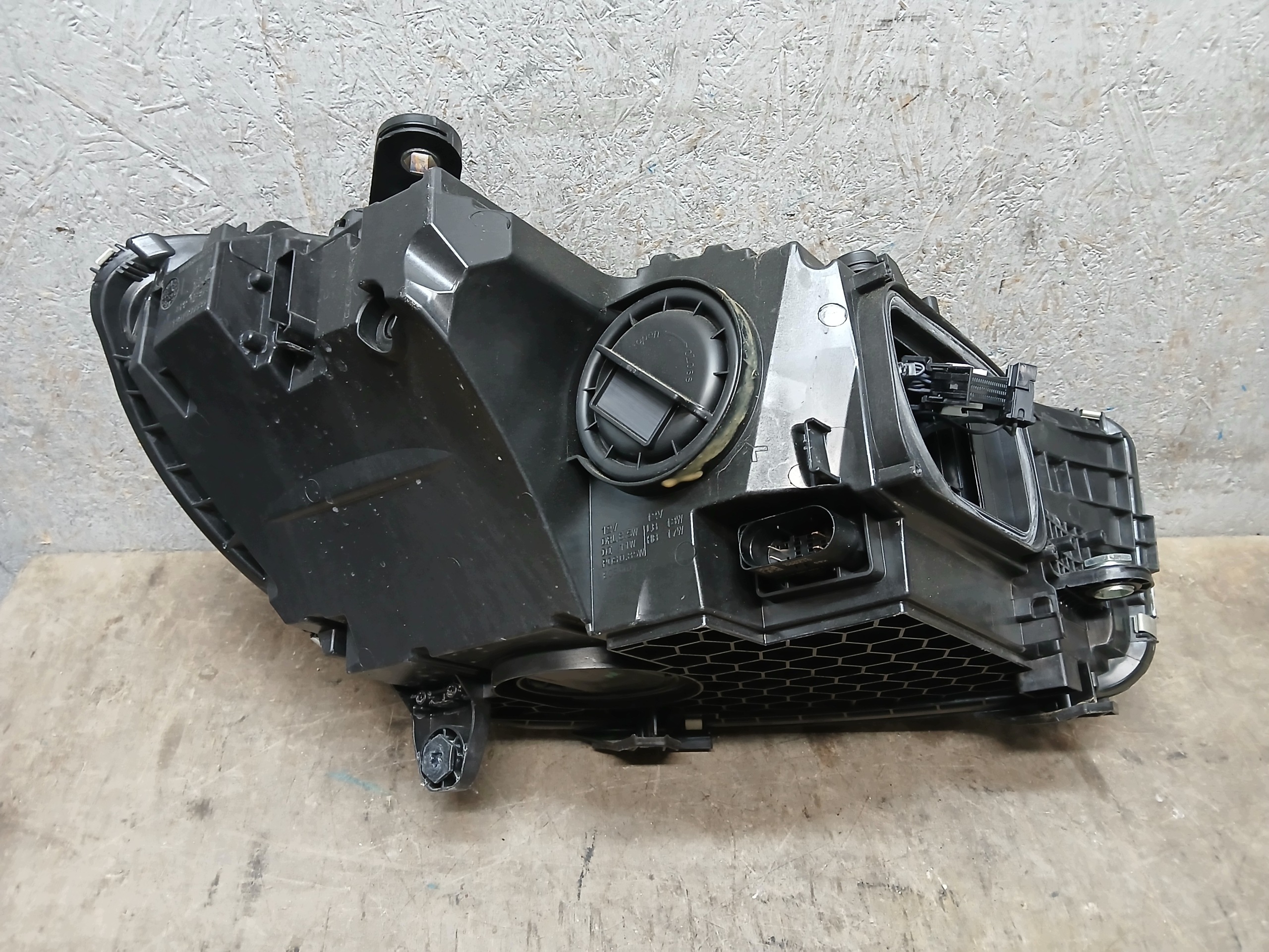 light front left MERCEDES C KLASA W206 A206 FULL LED A2069066104