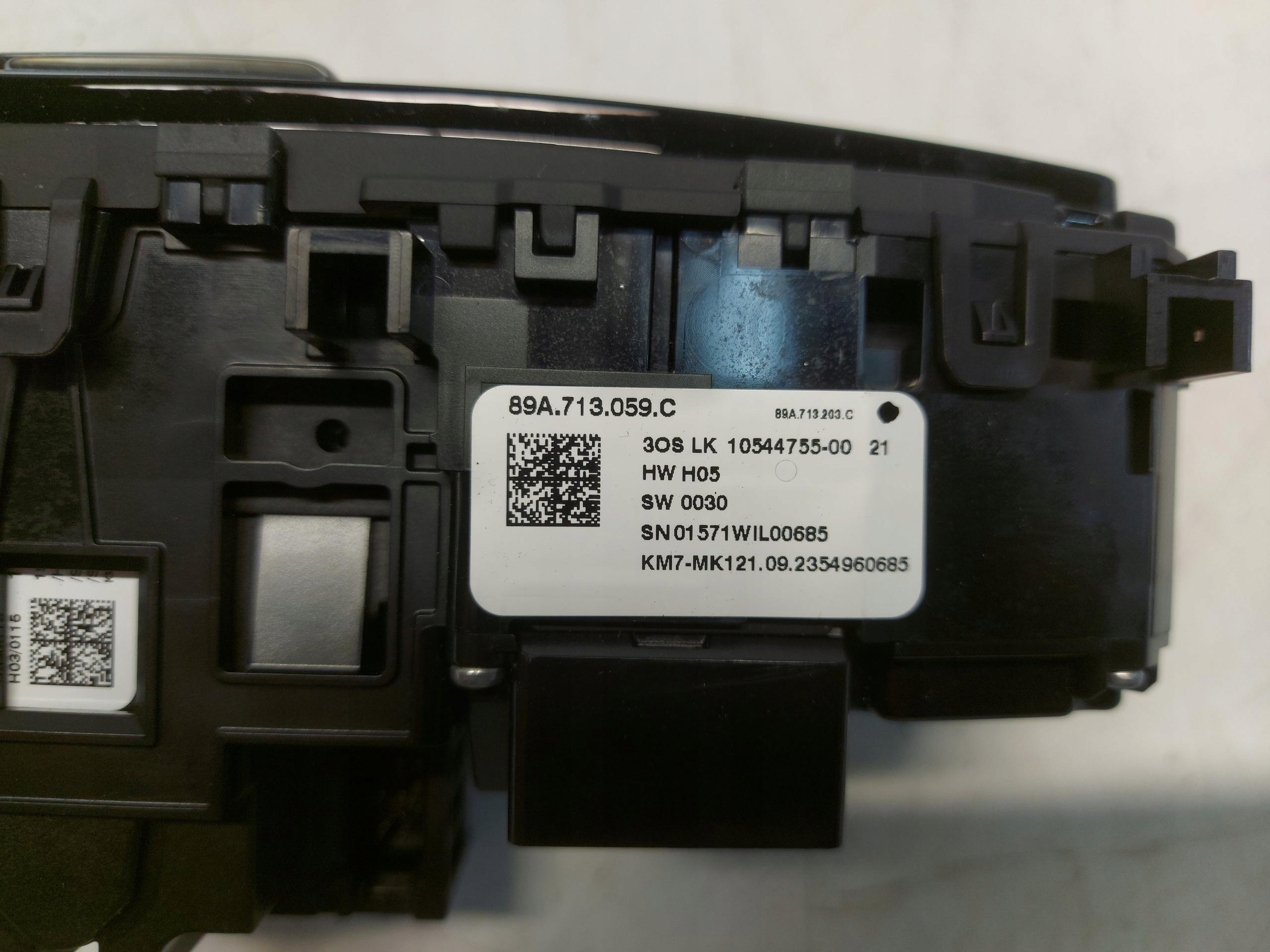 Audi Q4 40 E-TRON trim switch changes of the gear 89a713059c