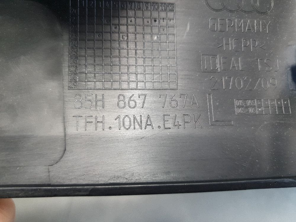 Audi SQ6 e-tron Element wykonczenia sloupku 85H867767A