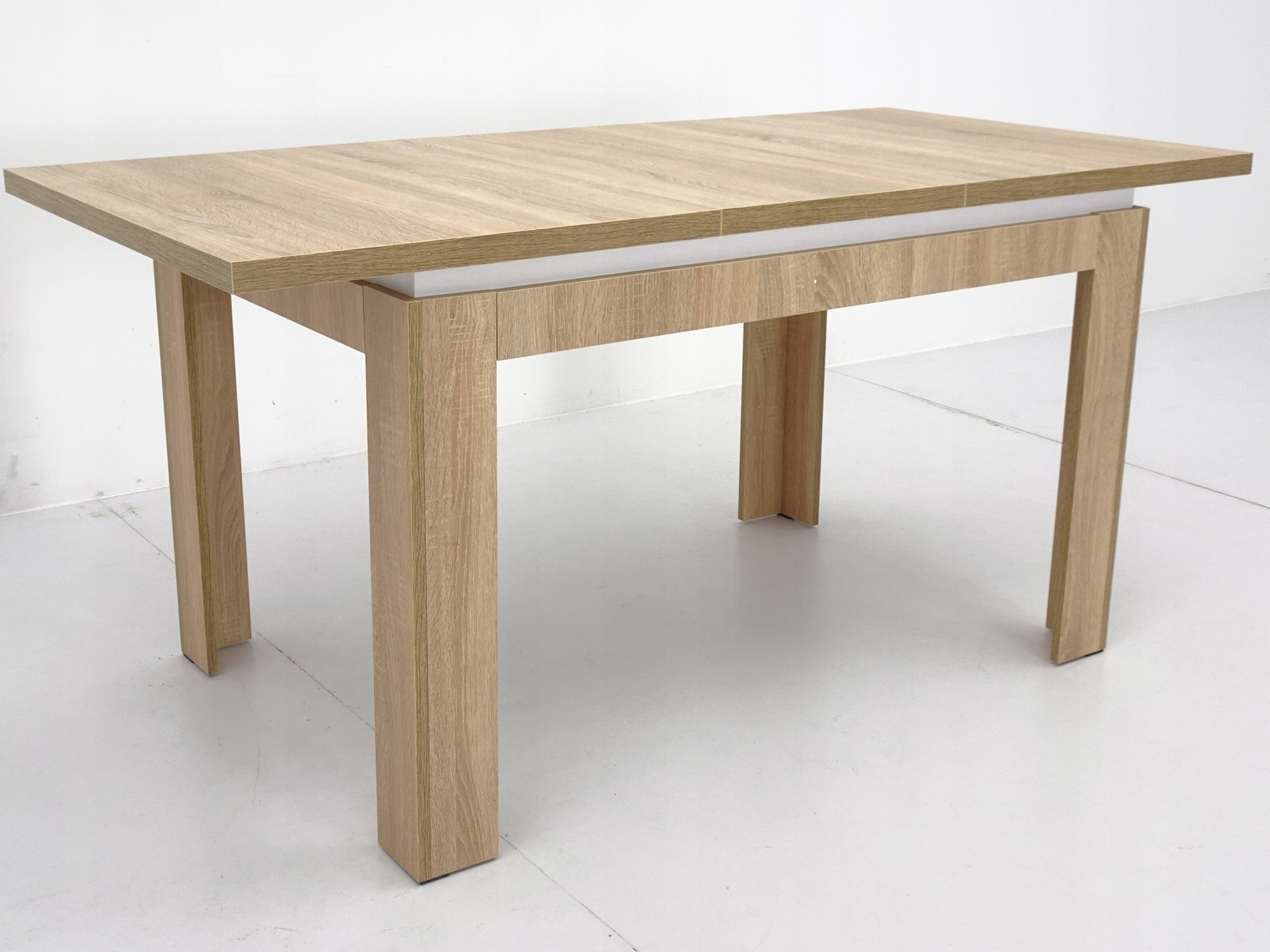 4 SKANDYNAWKIE krzesła i ROZKŁADANY stół SONOMA Liczba krzeseł w zestawie 4