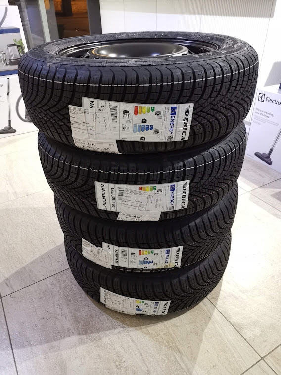 Opony całoroczne Dębica Navigator 3 185/65R15 88H nowe