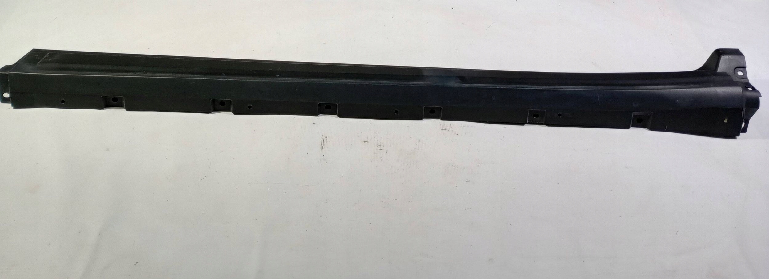 threshold cap moulding threshold left Maserati Levante 2017