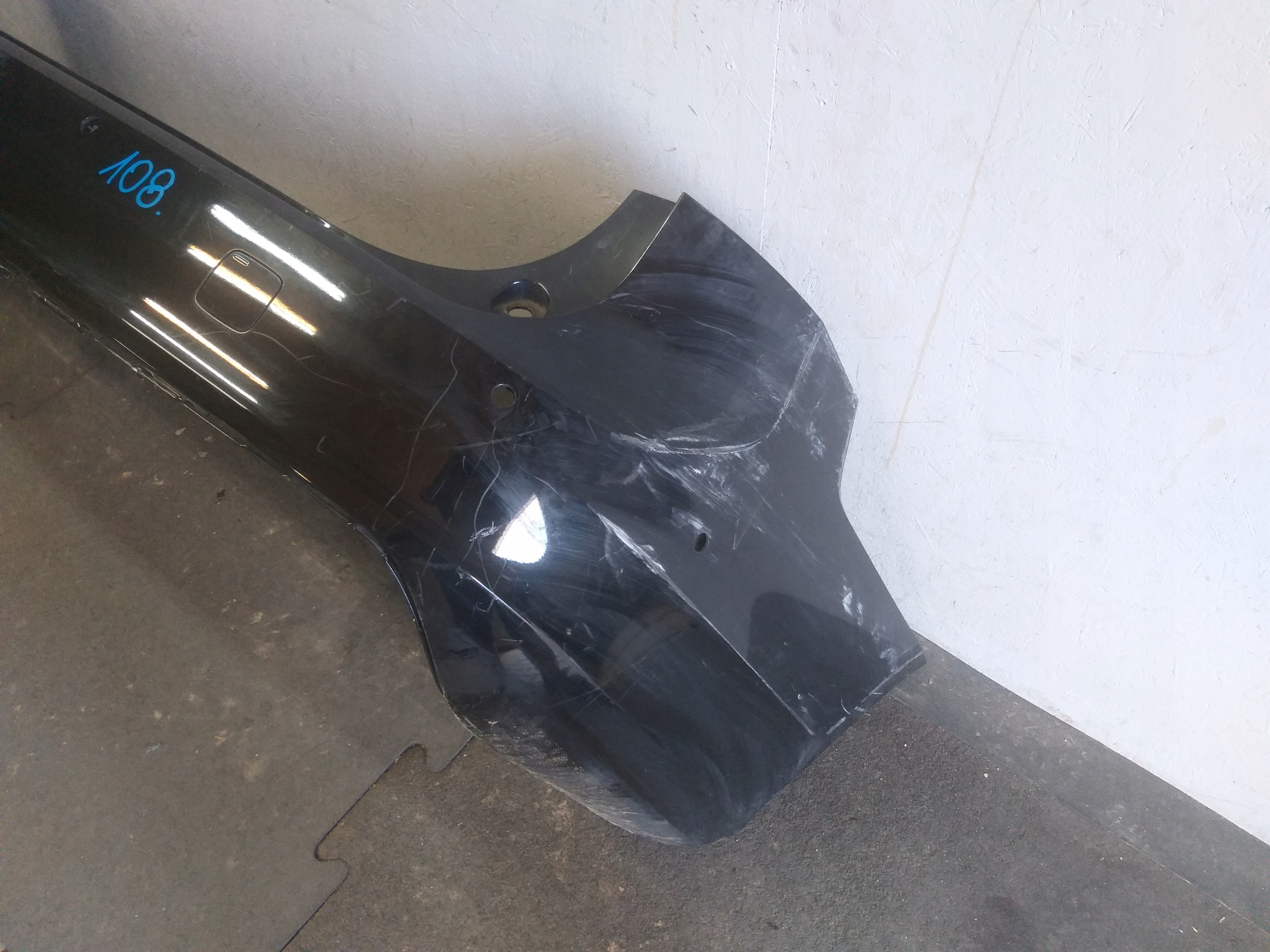 Stoßstange heck VOLVO V90 17