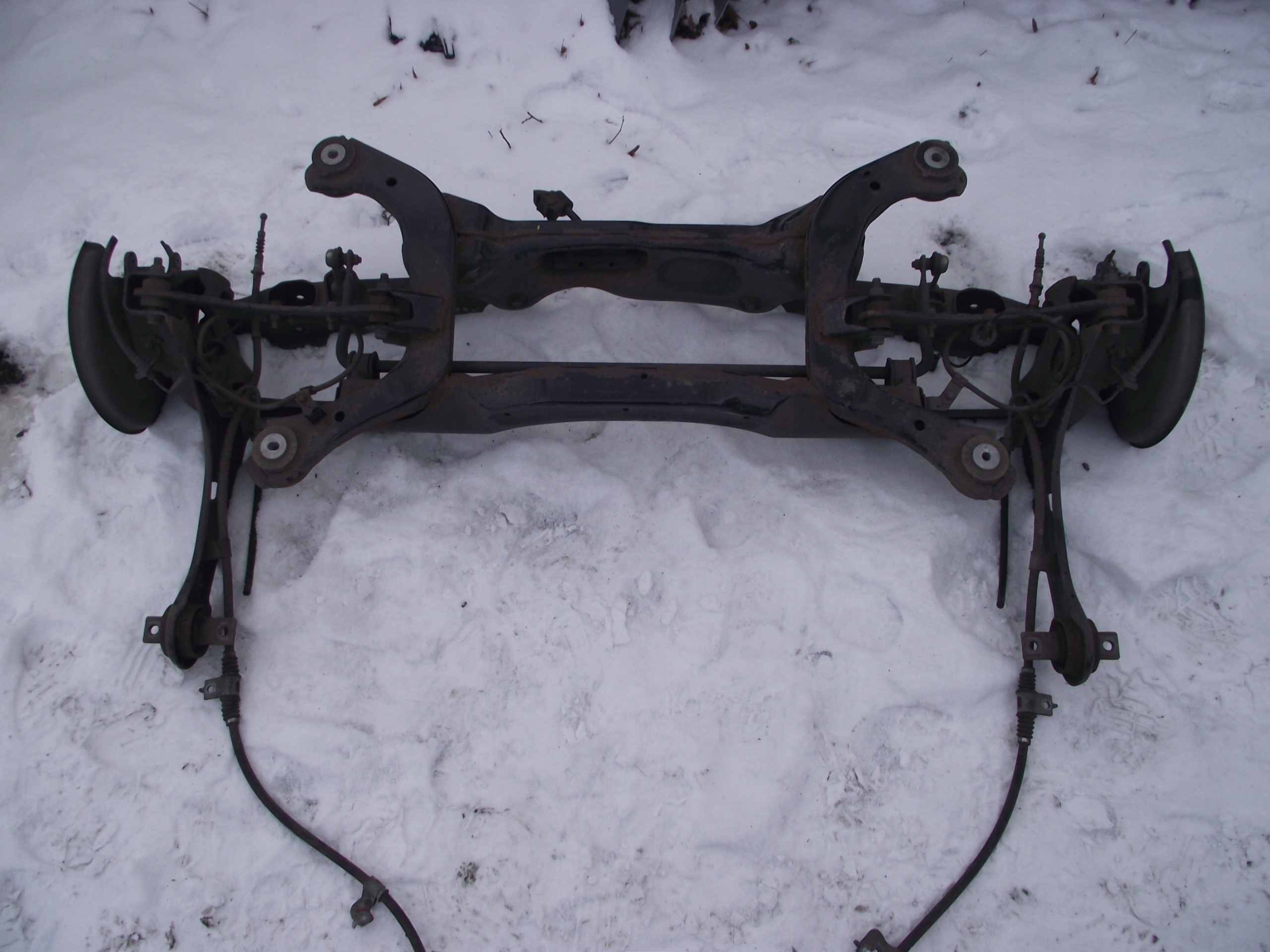 BELKA ZAWIESZENIA TYŁ TYLNA ECLIPSE CROSS 19R 2WD