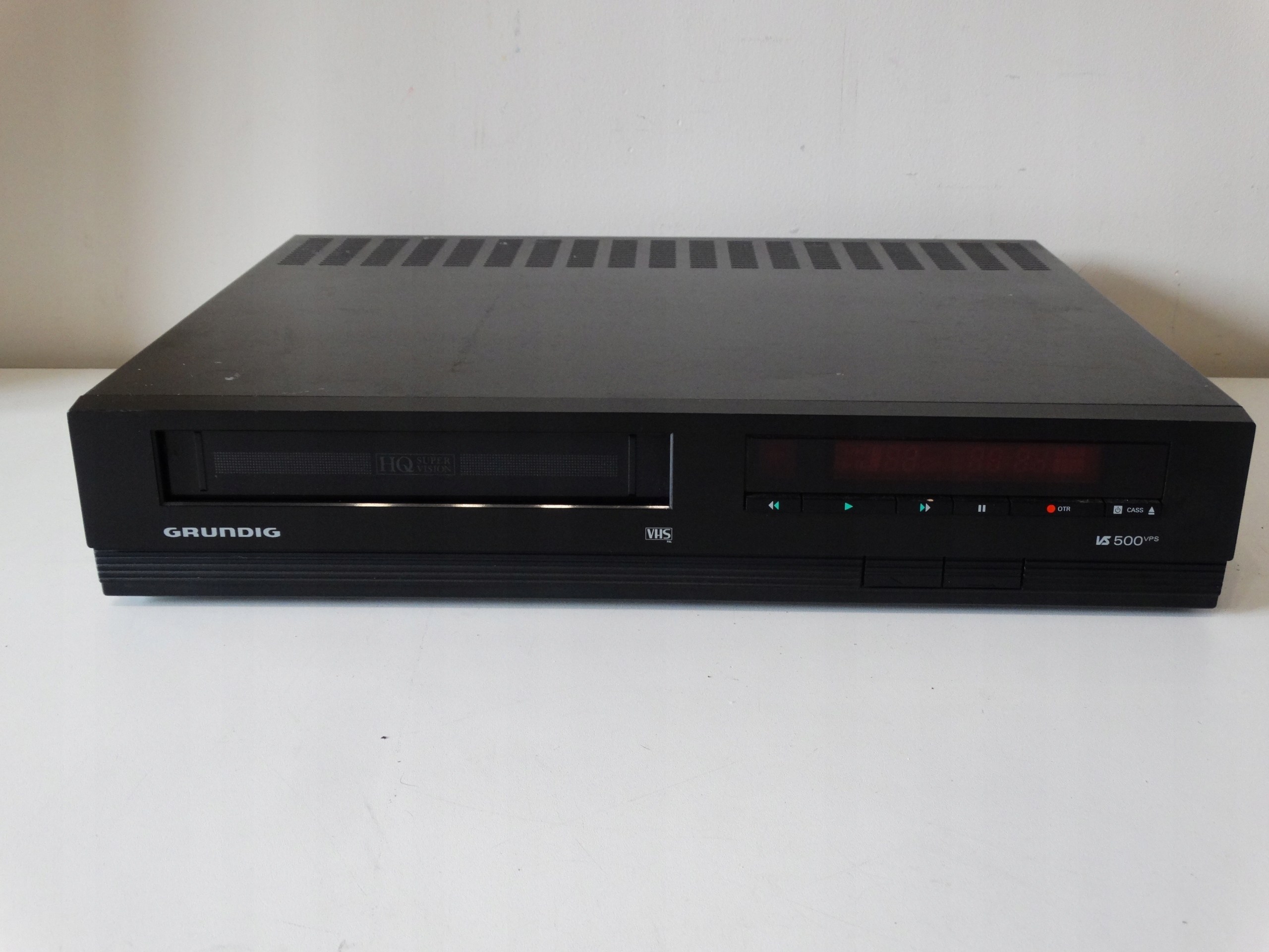 GRUNDIG VS 500 VPS - MAGNETOWID VHS - DEFEKT