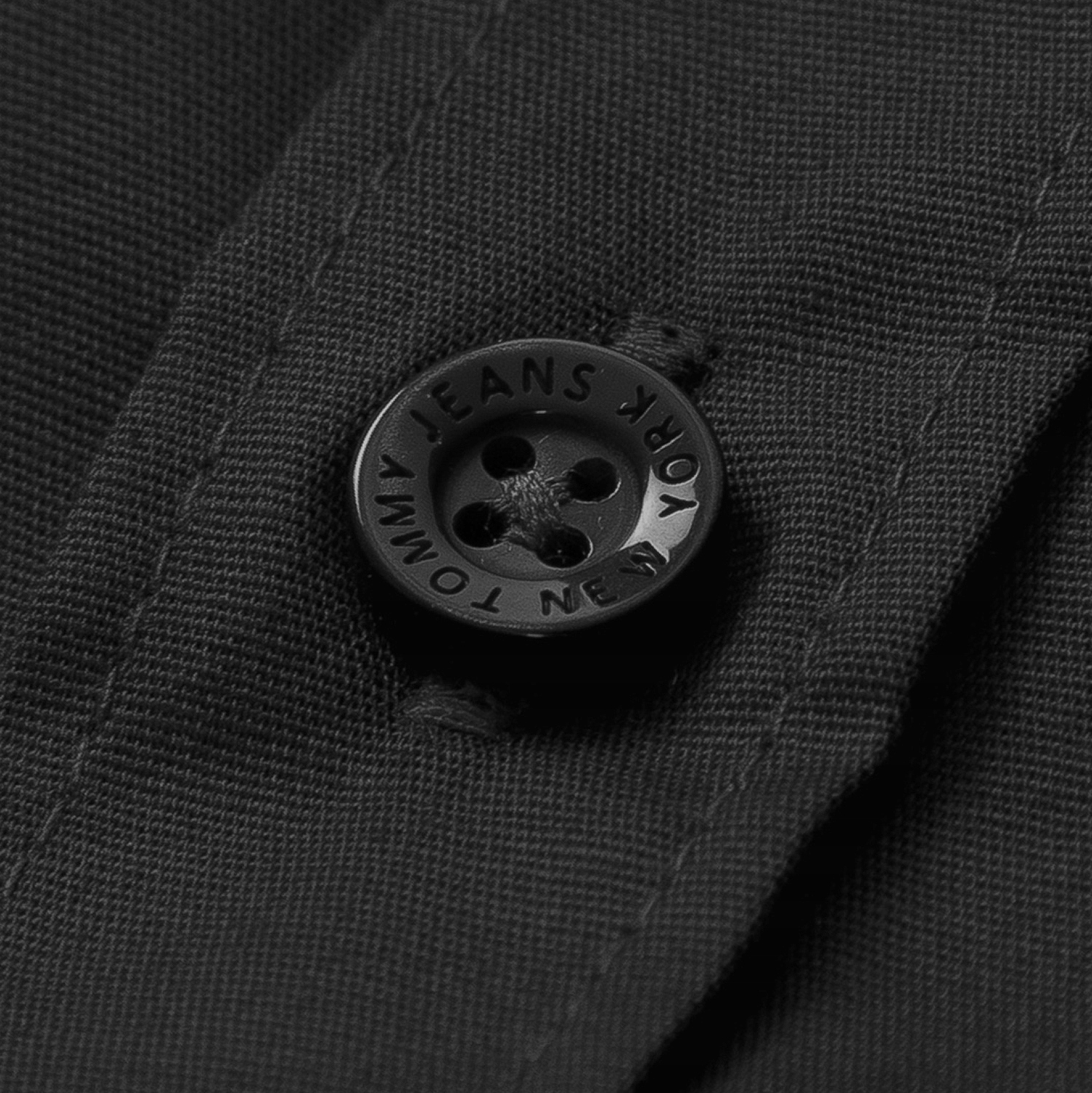 Tommy Jeans koszula męska Tommy Hilfiger Slim Fit Czarna r. L Model DM0DM04405