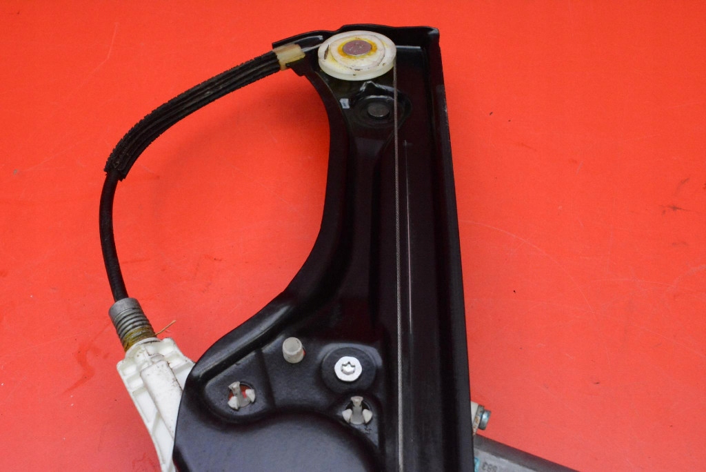 window regulator right rear part EU 7137030 BMW X5 E70 06-10