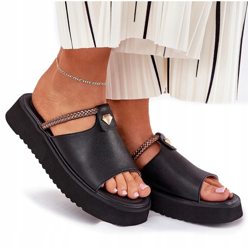 Žabky Z Přírodní Kůže Platforma D&a MK51-475 Černé 37