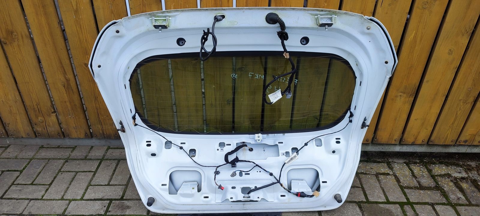 trunk door boot Ford Fiesta MK7 3D H9