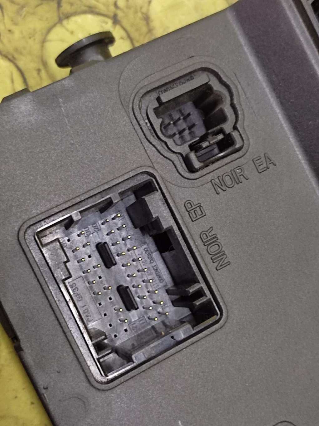 PEUGEOT 206 module compartment BSI 9652474780