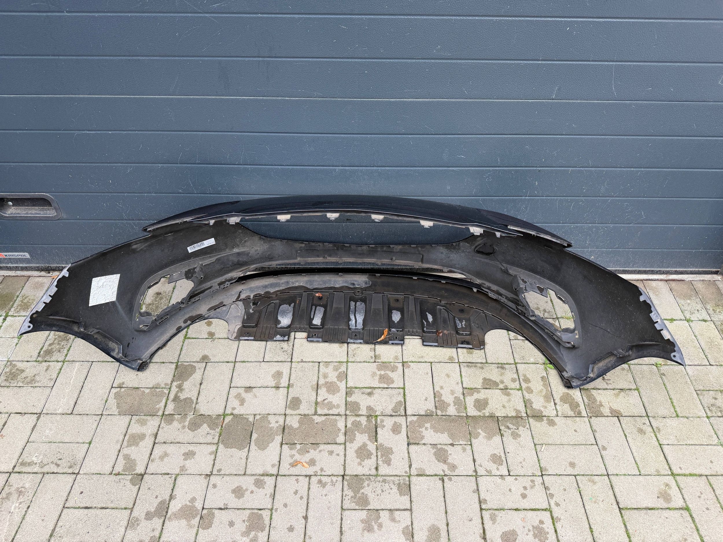 Opel Corsa E 14- nárazník predok predný