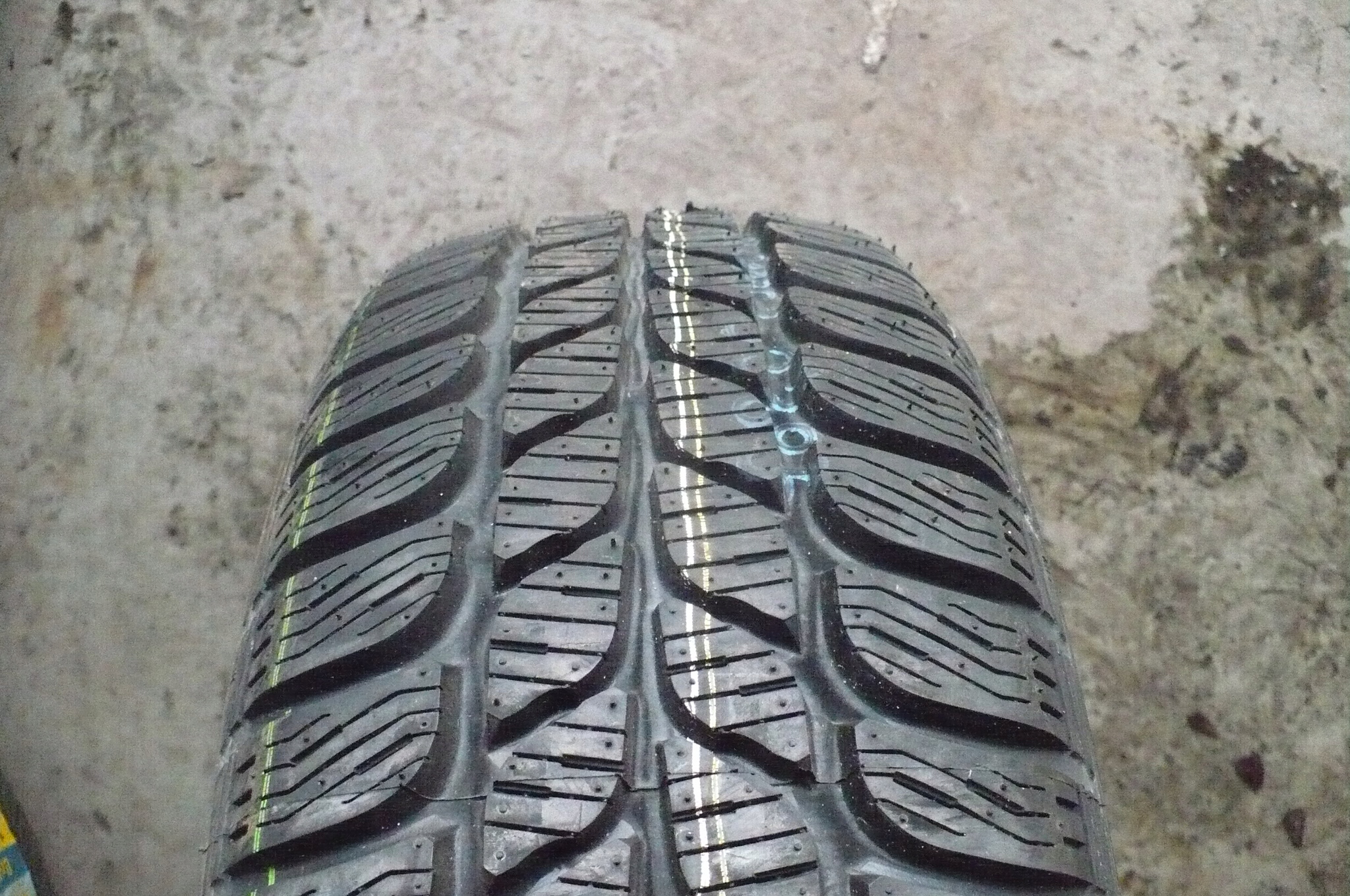 Pirelli Snowcontrol 195/65R15 Nová 2021