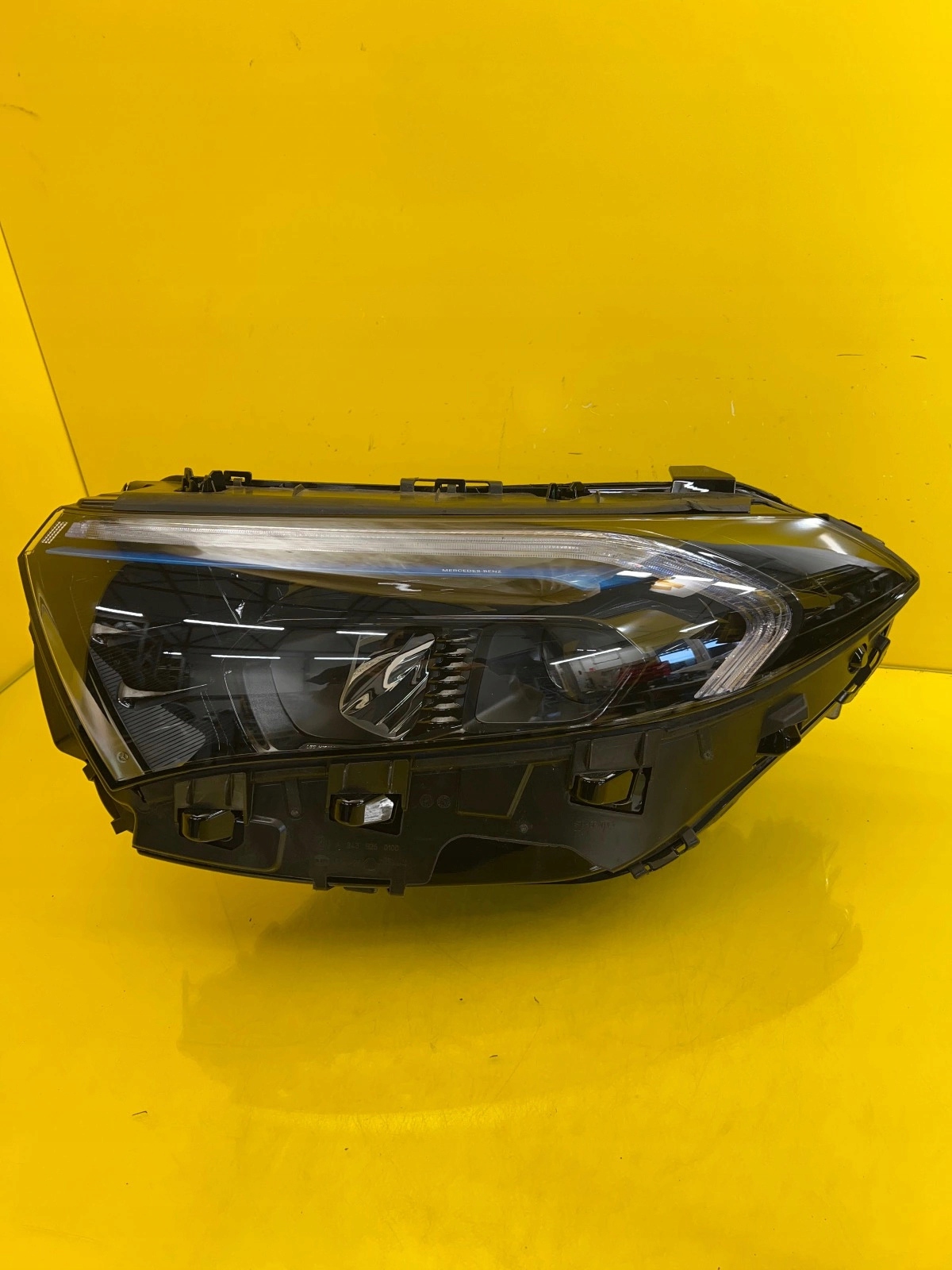 light left Mercedes EQA EQB W243 Full Led Performance A2439068900