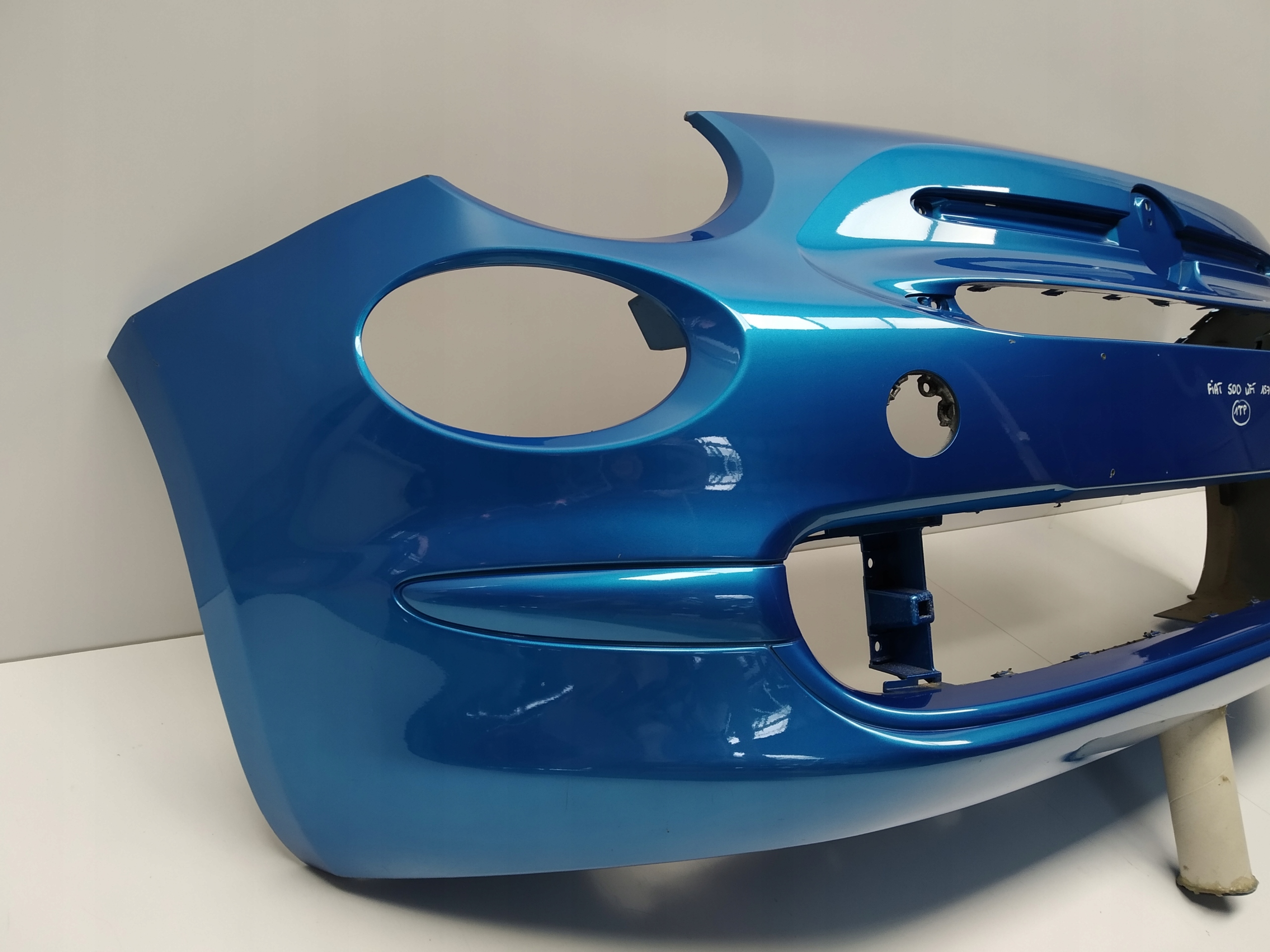 15+ Fiat 500 lift bumper front blue original