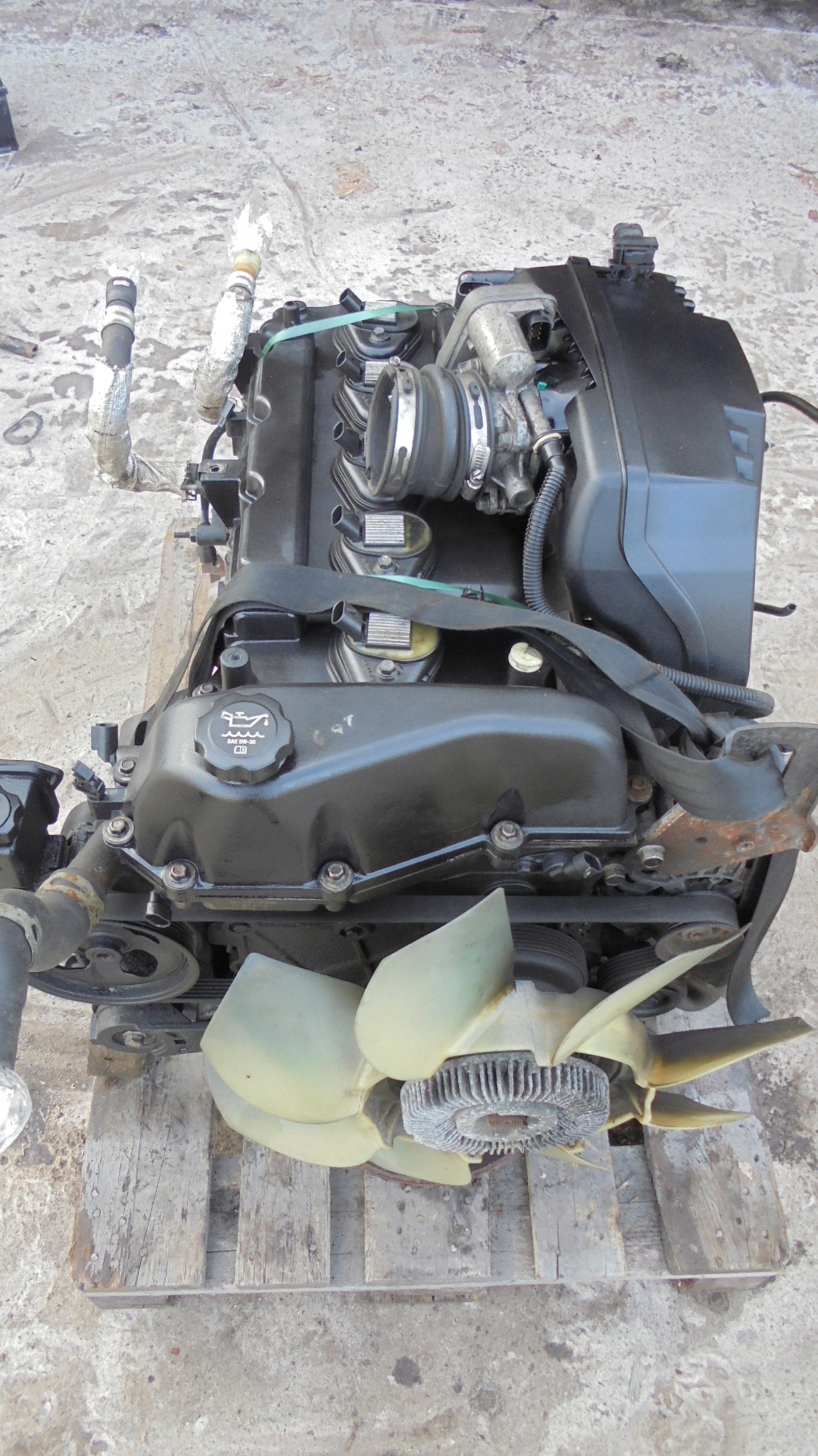 SILNIK HUMMER H3 2005 3.5