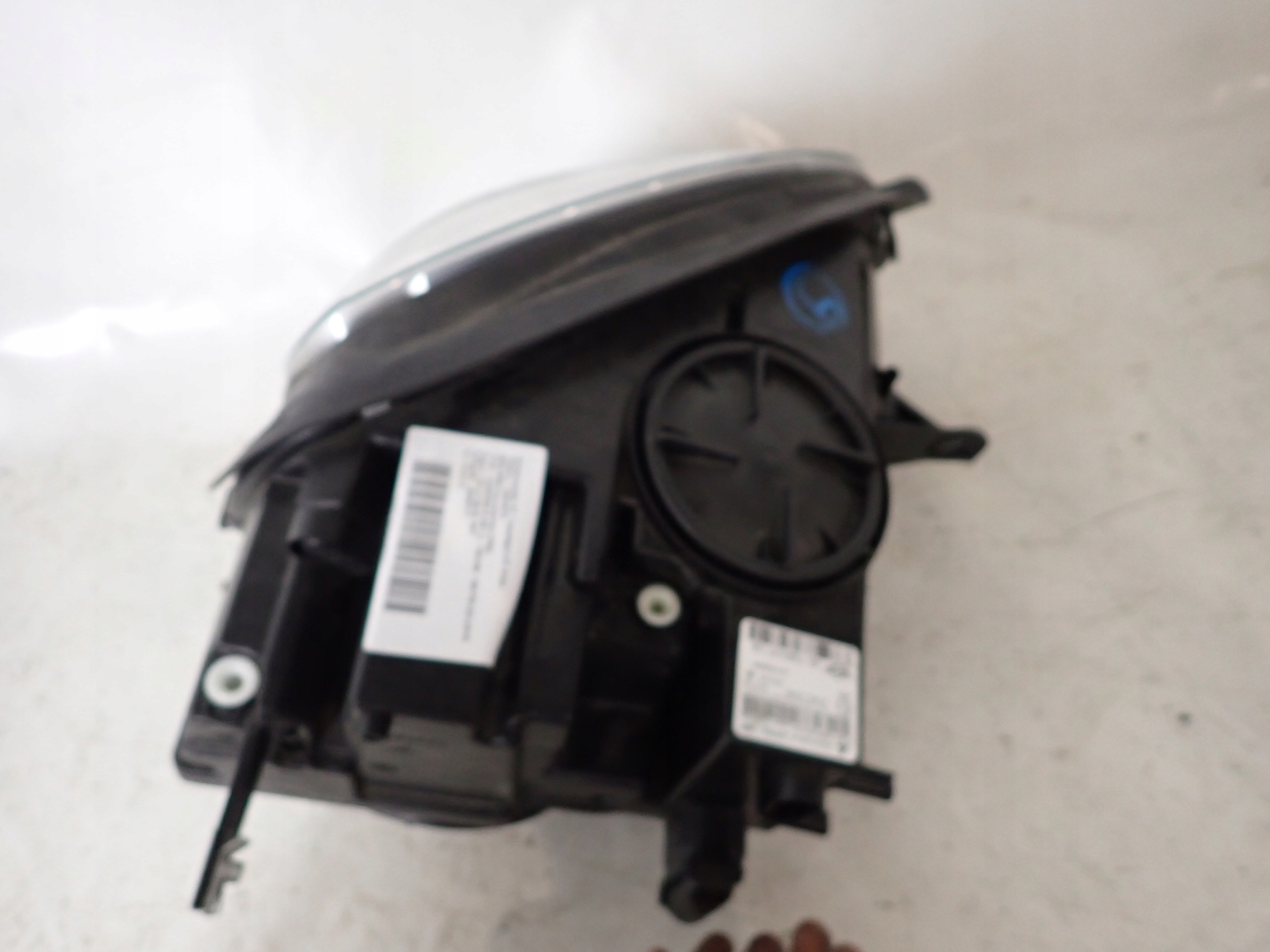 MINI COUNTRYMAN II F60 16- light left front front
