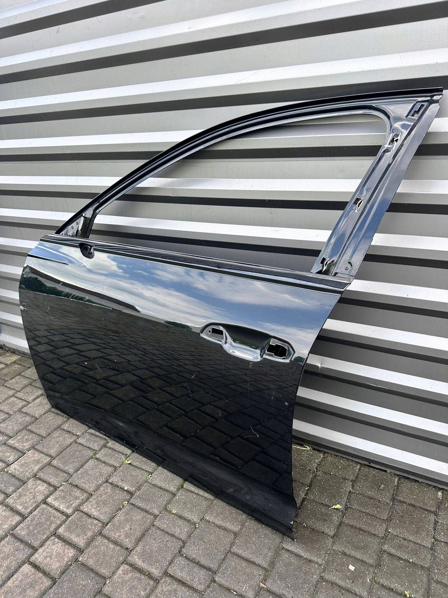 TOYOTA RAV 4 Przód strona lewa Drzwi przednie Producent części Audi OE