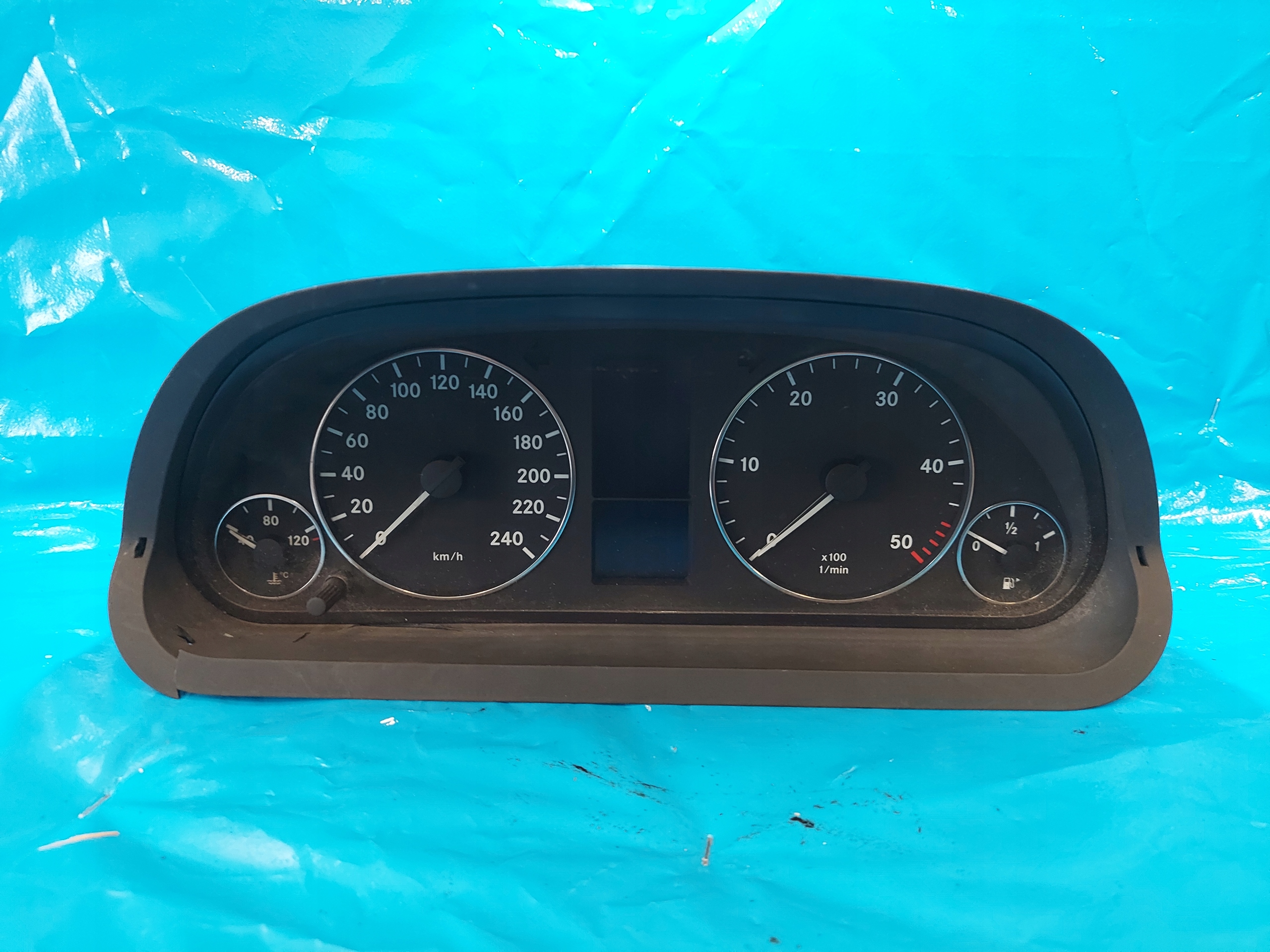 dials clock MERCEDES W169 2.0 CDI