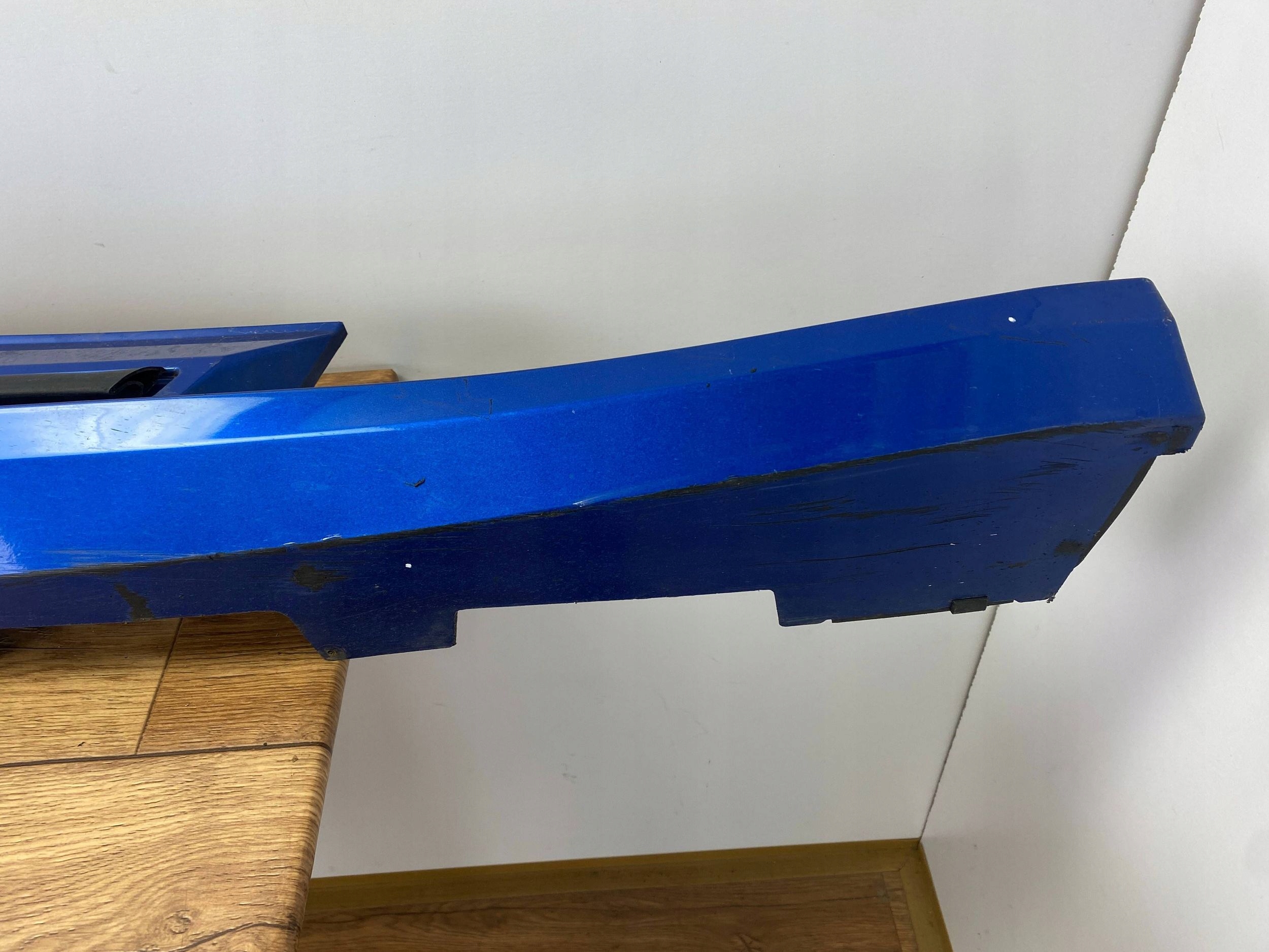 cap threshold threshold right Chevrolet Camaro 2016+