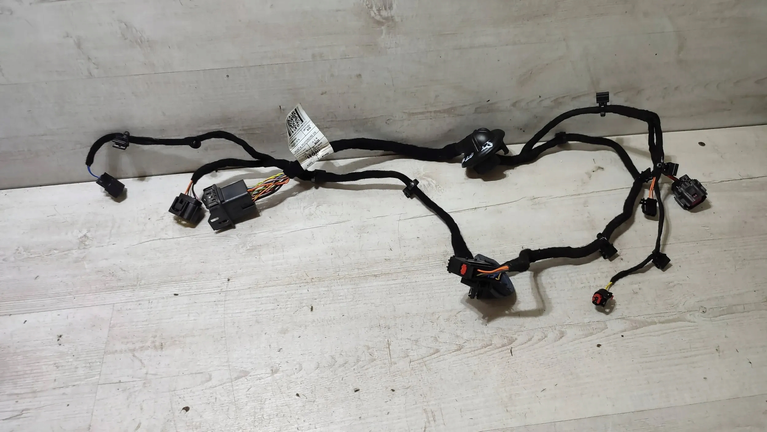 Alfa Romeo Stelvio 2.0T 21r. bundle przewodow right rear part