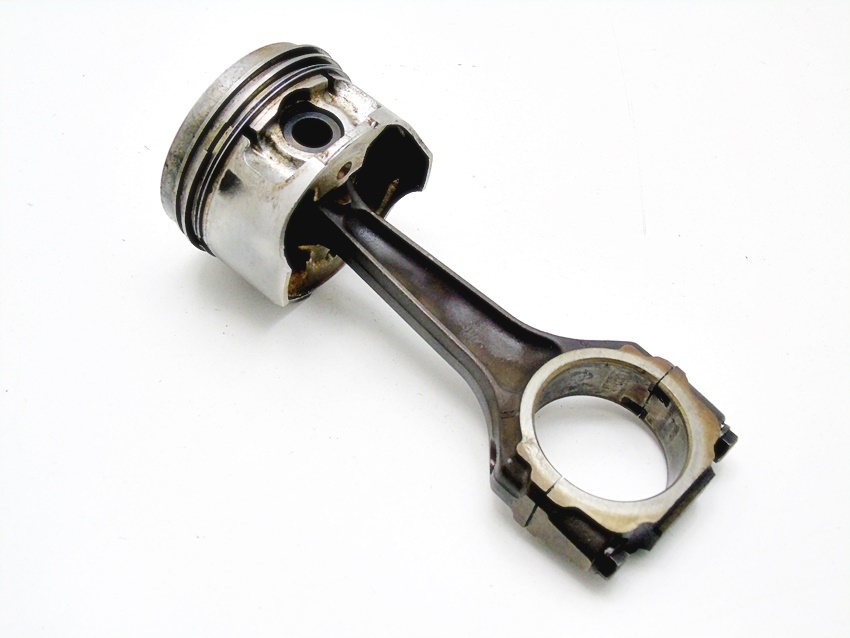 Поршень, соединительный стержень 1.8 8V Laguna CLIO RENAULT 19