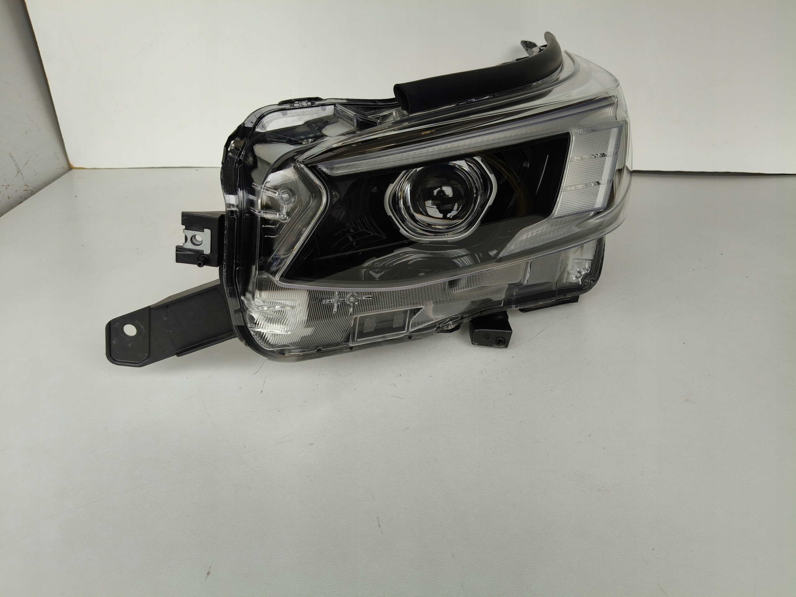 light left REFLEKTOR SUBARU OUTBACK 22- LIFT FULL LED