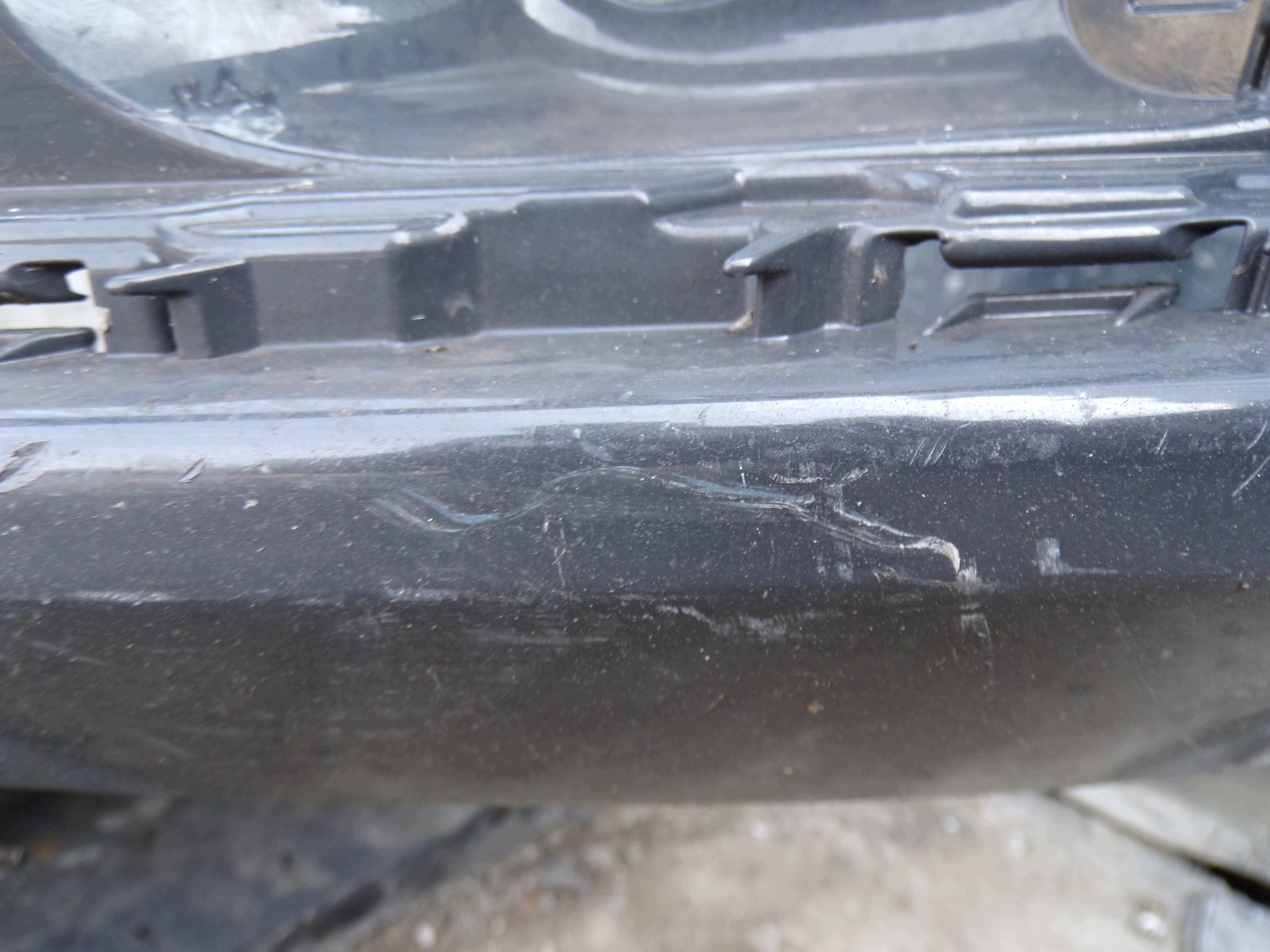 front bumper front VOLKSWAGEN PASSAT B7 washers (R1)