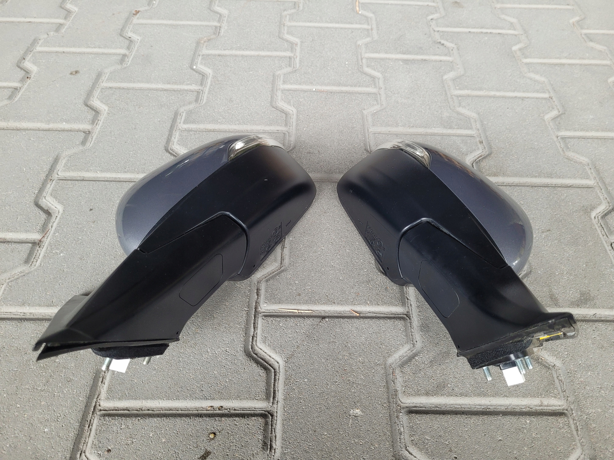 mirror + indicator 8 PIN left right SSANGYONG TIVOLI ACT