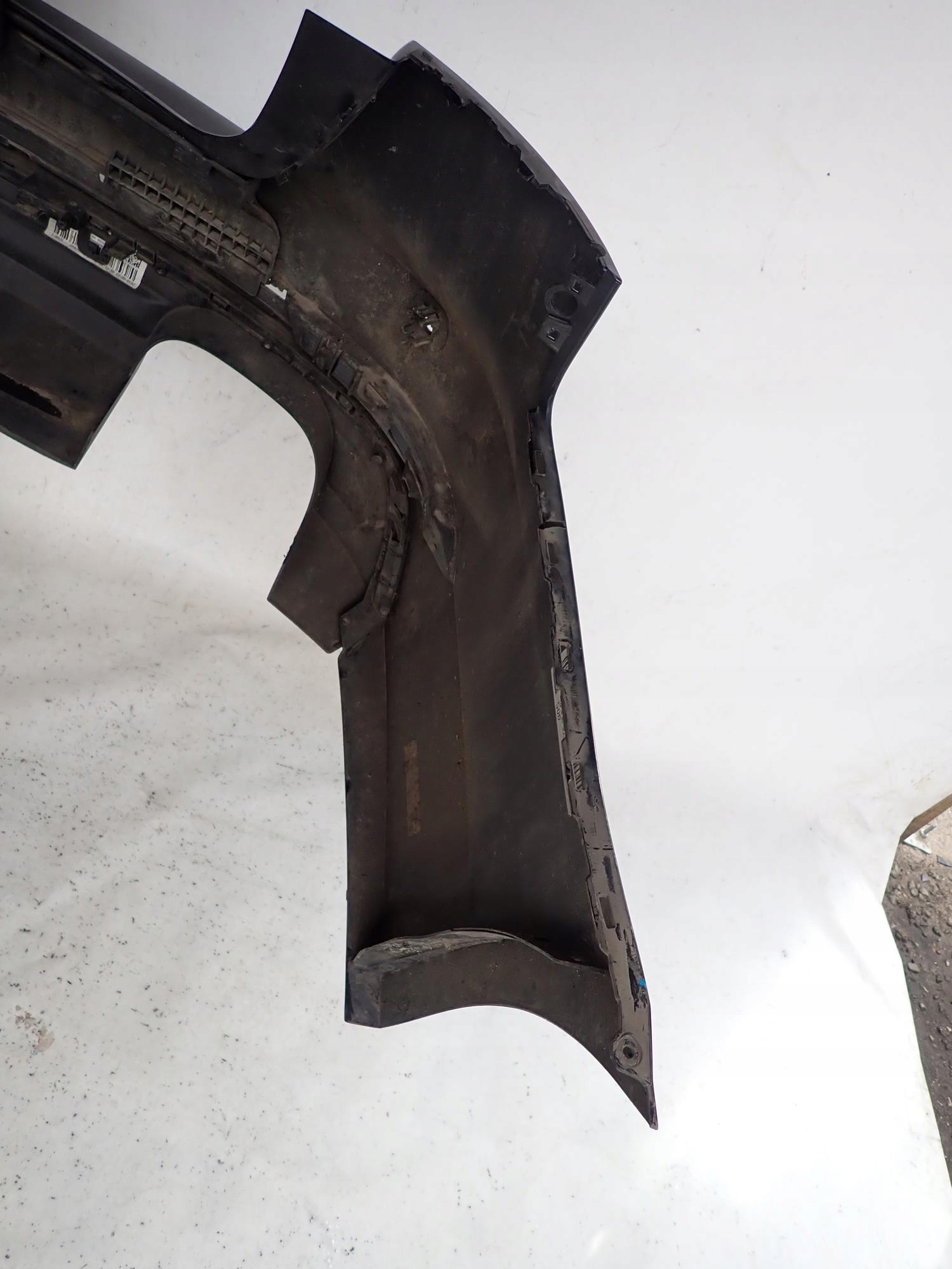 AUDI A4 B9 8W KOMBI S-LINE 15-19 bumper rear part rear 4XPDC