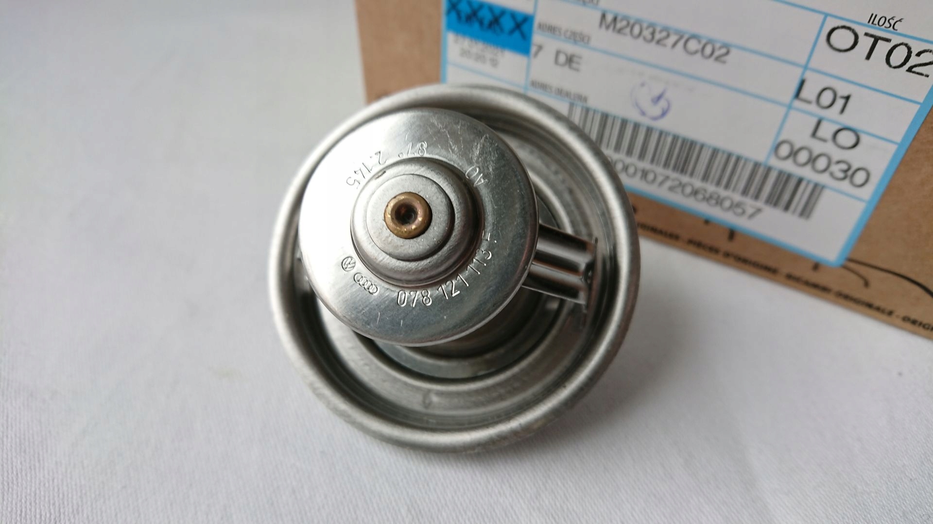 TERMOSTAT oryg. AUDI A6 C5 2.4 2.7 2.8 078121113F Producent części Volkswagen OE