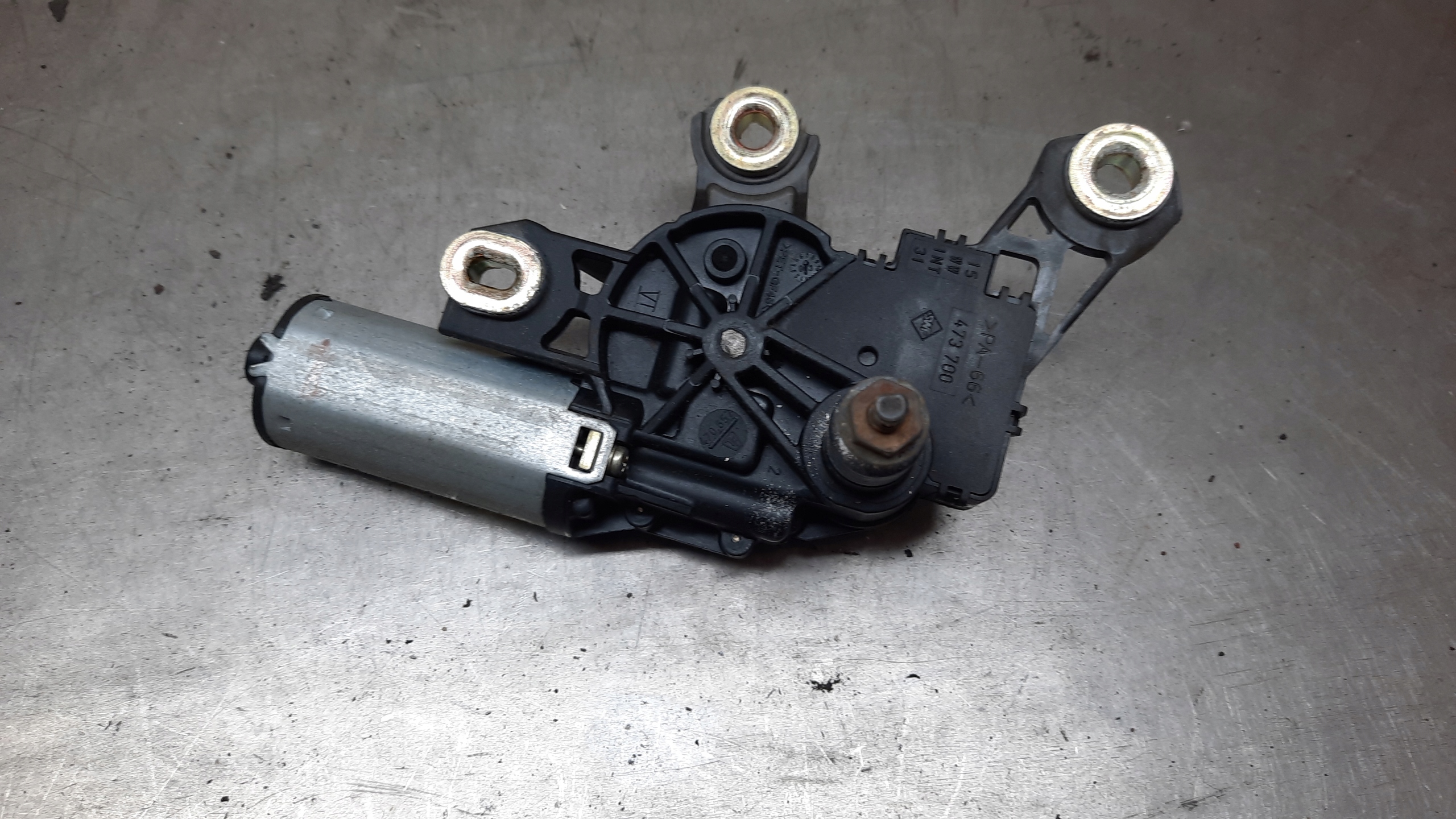 ДВИГАТЕЛЬ ЗАДНЕГО СТЕКЛООЧИСТИТЕЛЯ SKODA FABIA 1.2 B 03R