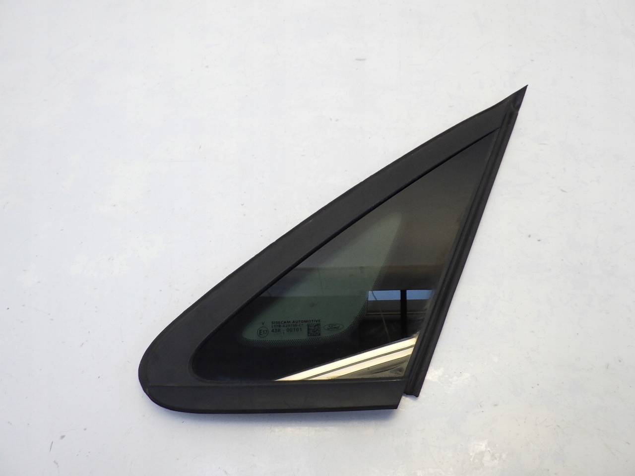 L1TB-A29750-C - FORD PUMA MK2 II 2021 КУЗОВНОЕ СТЕКЛО ЗАДНЕЕ ПРАВОЕ